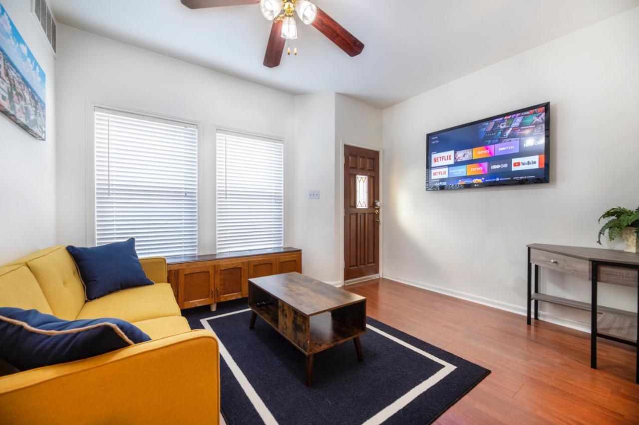 Charming Mini-suite In West Campus! Apartment Austin