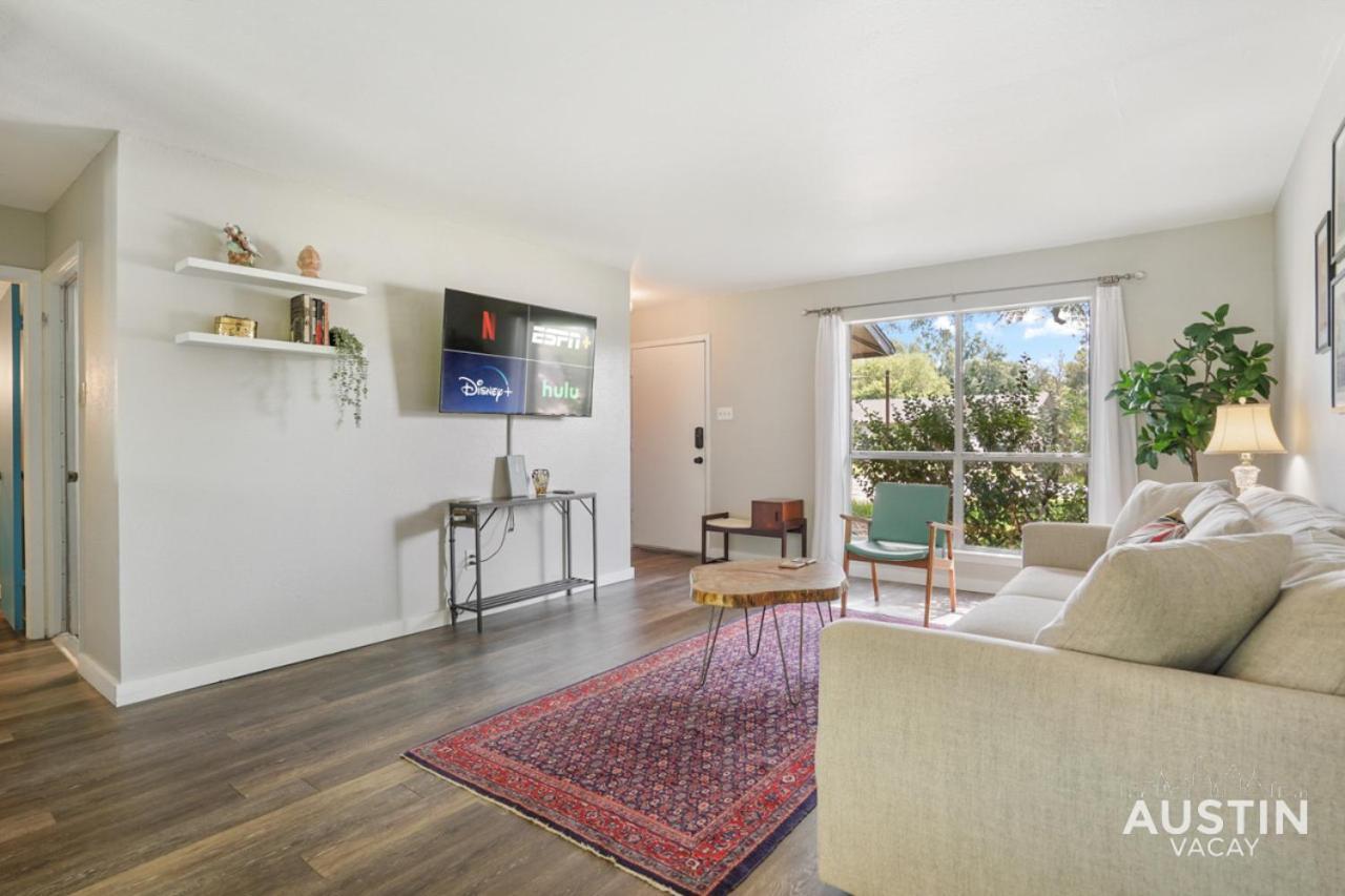 12 Min To Airport Spacious Backyard And Fire Pit *