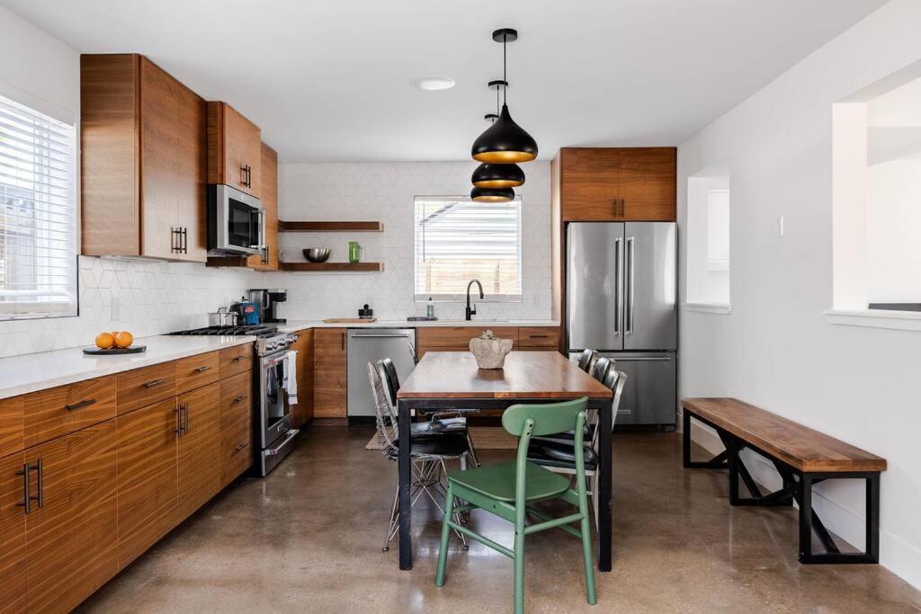 5 Min To Ut, Congress - Modern In Dt East Atx