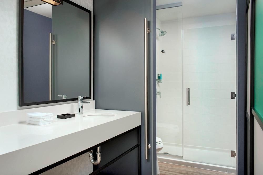 Aloft South 3*