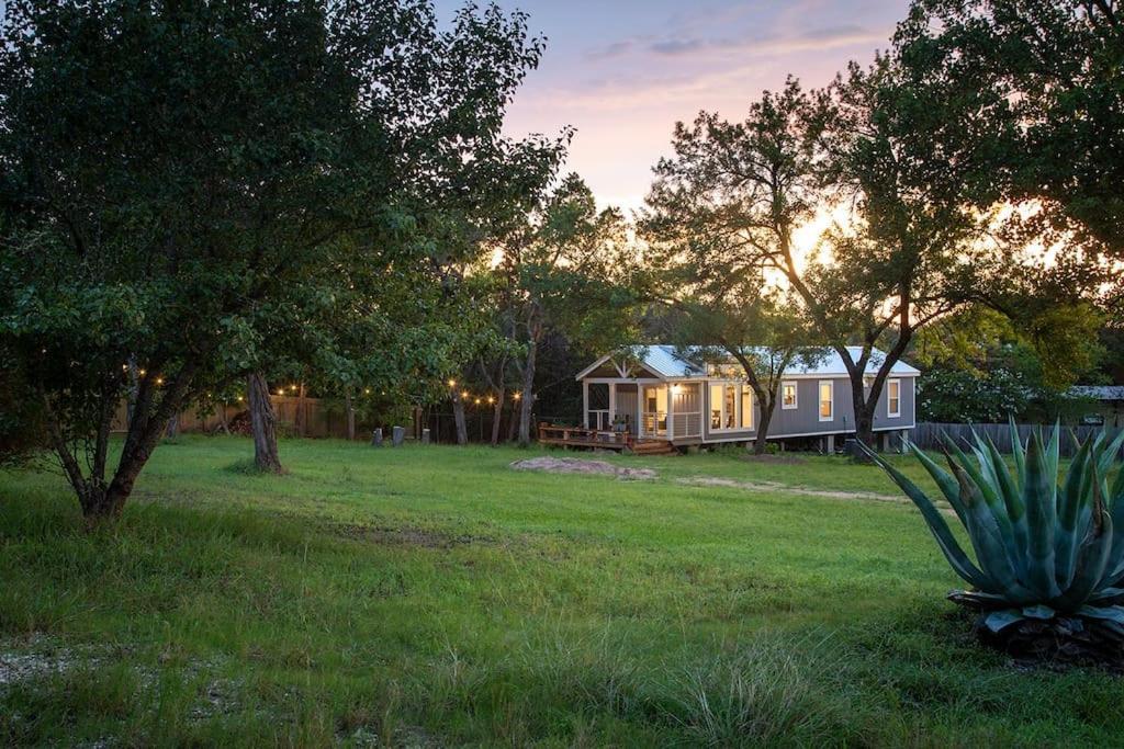 Holiday home Lone Star - 15 Minutes To Downtown