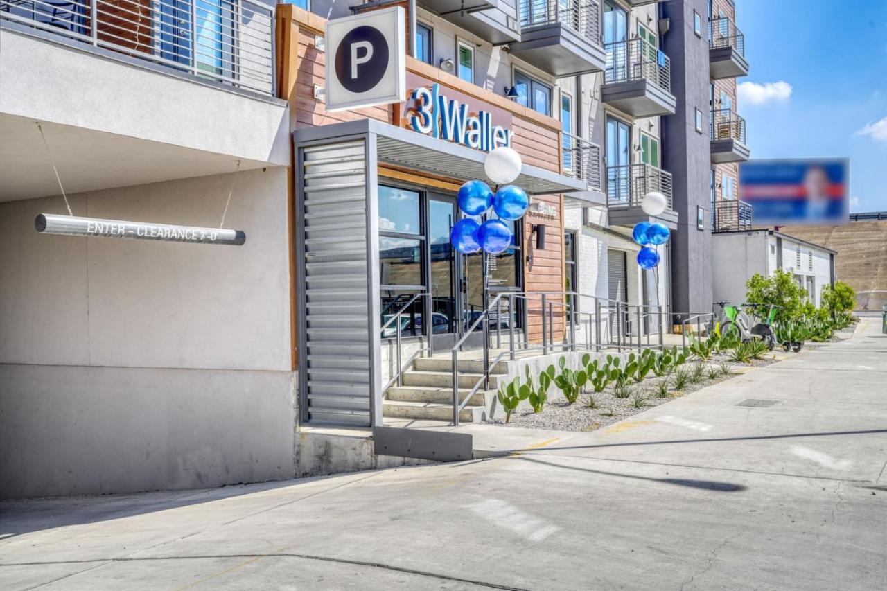 Downtown 1br W Deck Gym Nr Shopping Atx-214 *