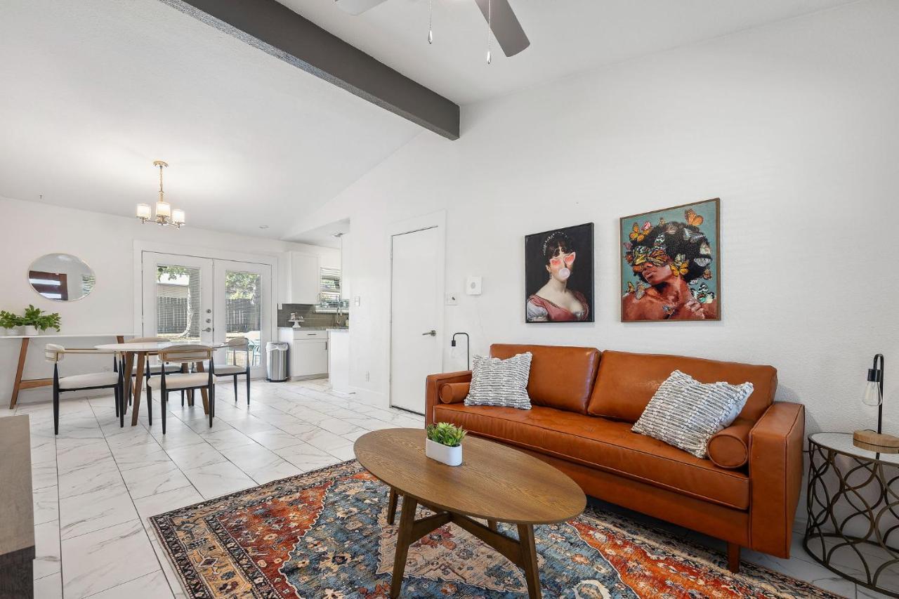 Dunstan By Barcle * Austin