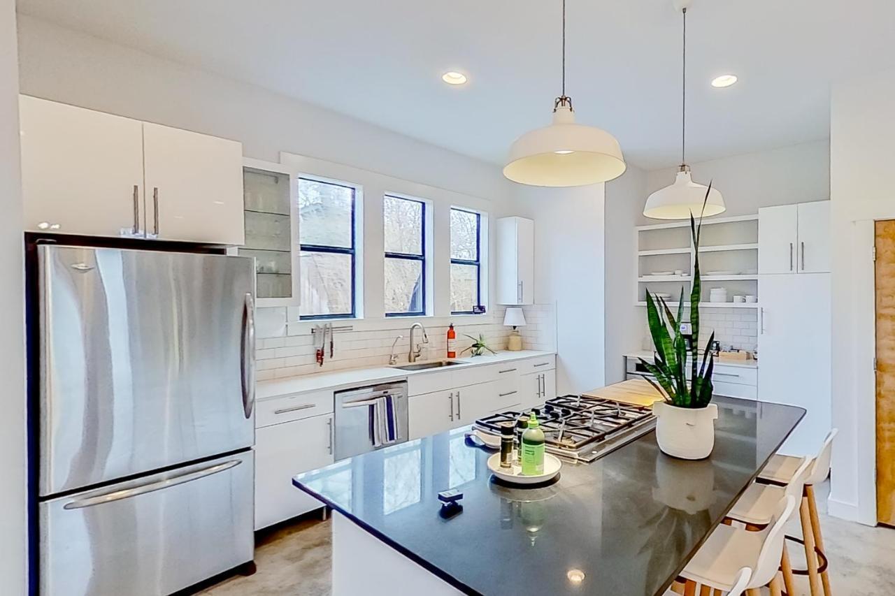 Apartment Charmer