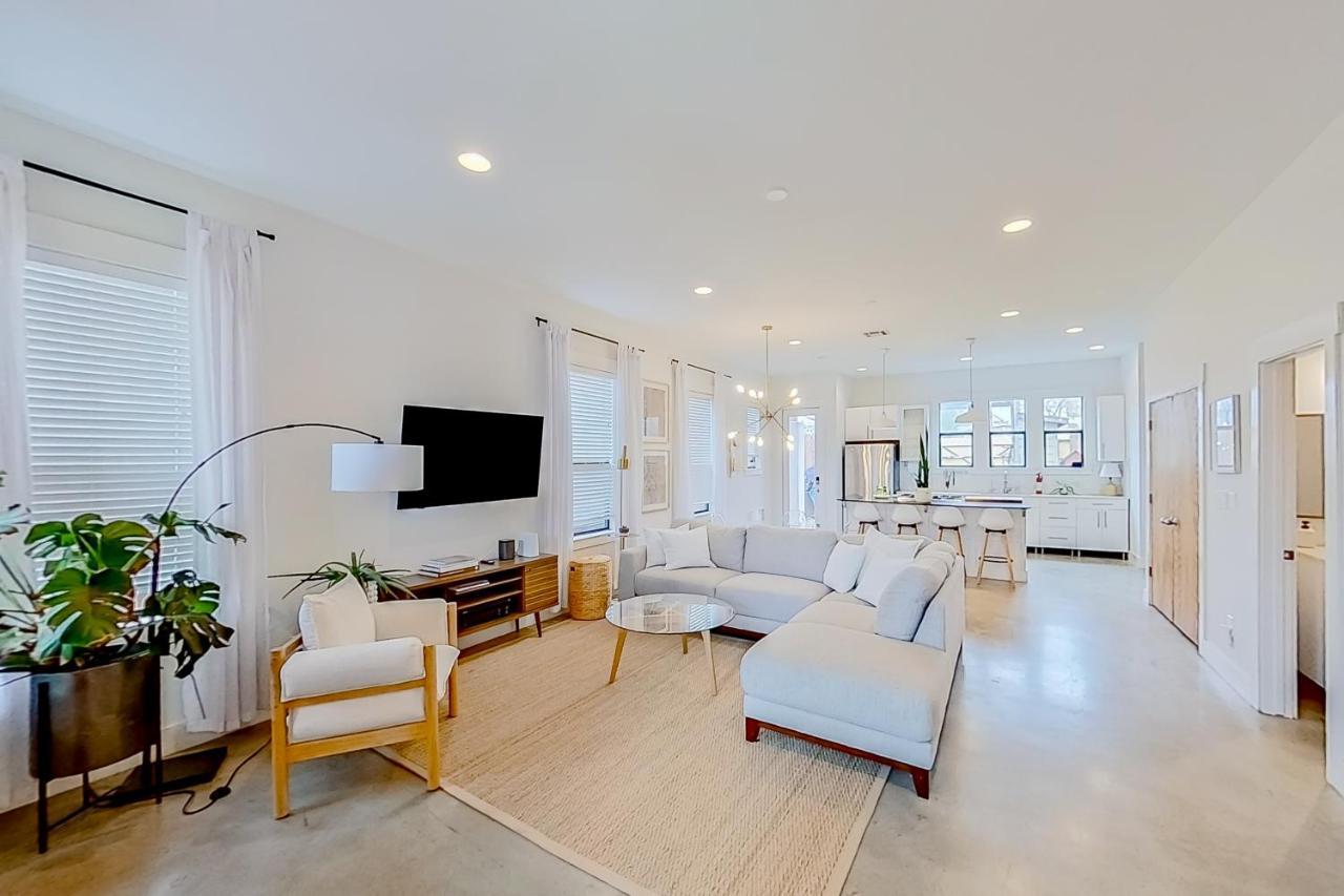 Apartment Charmer