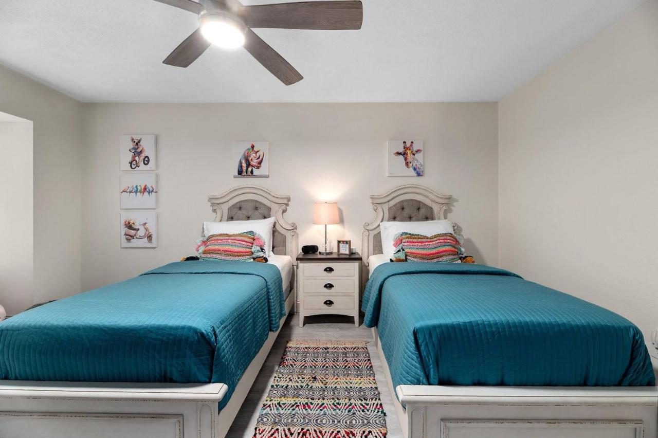 Good Vibes Roll Holiday home Austin