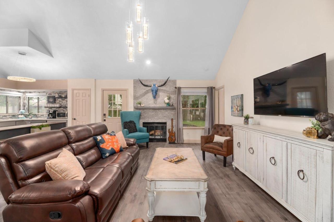 Good Vibes Roll Holiday home Austin