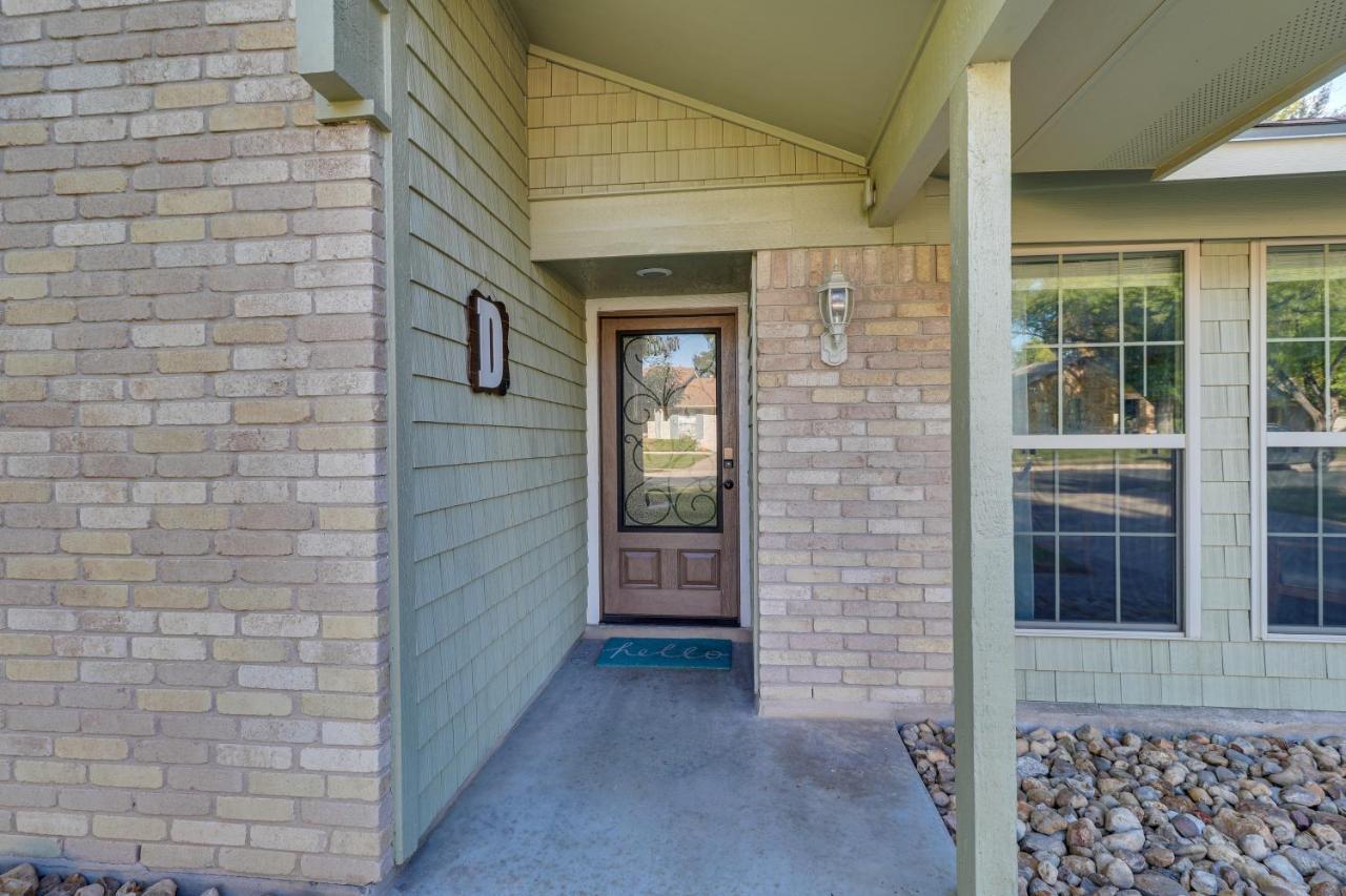 Holiday home Texas Retreat With Patio, Fireplace And Fenced-in Yard
