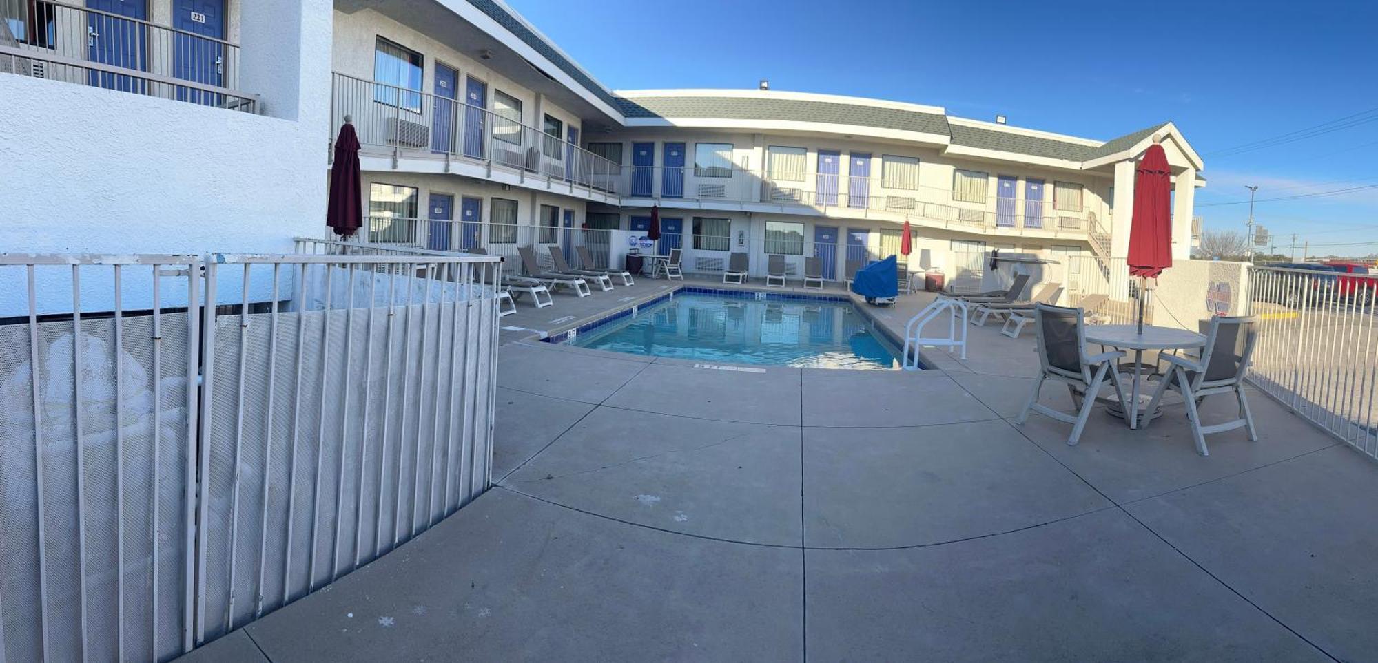 Hotel 6-austin, Tx - North