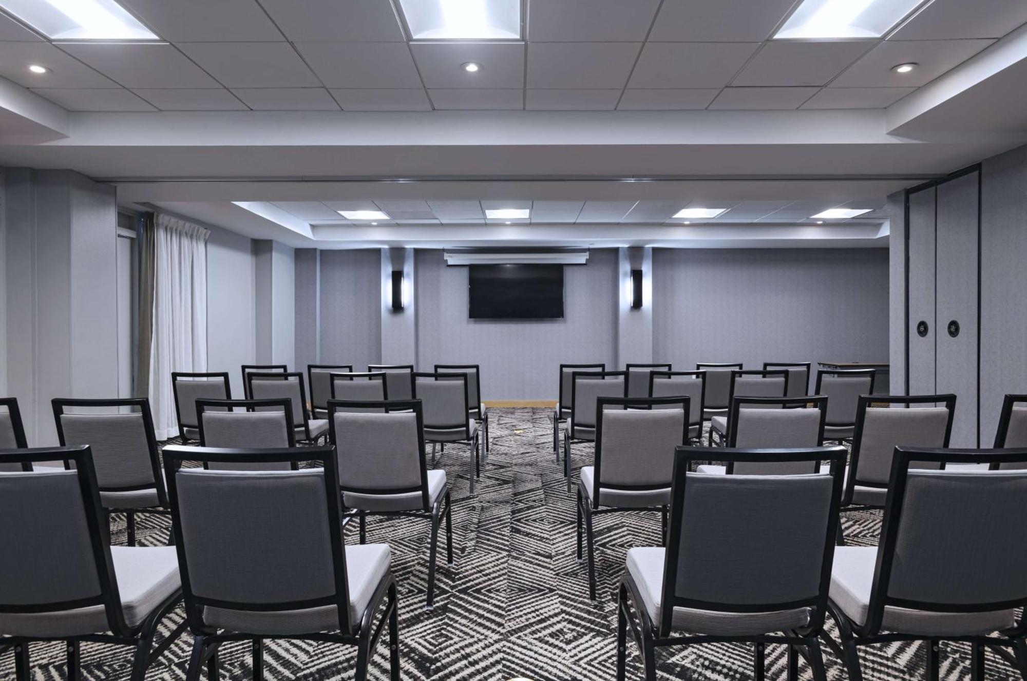 Hyatt Place Arboretum 3* Austin