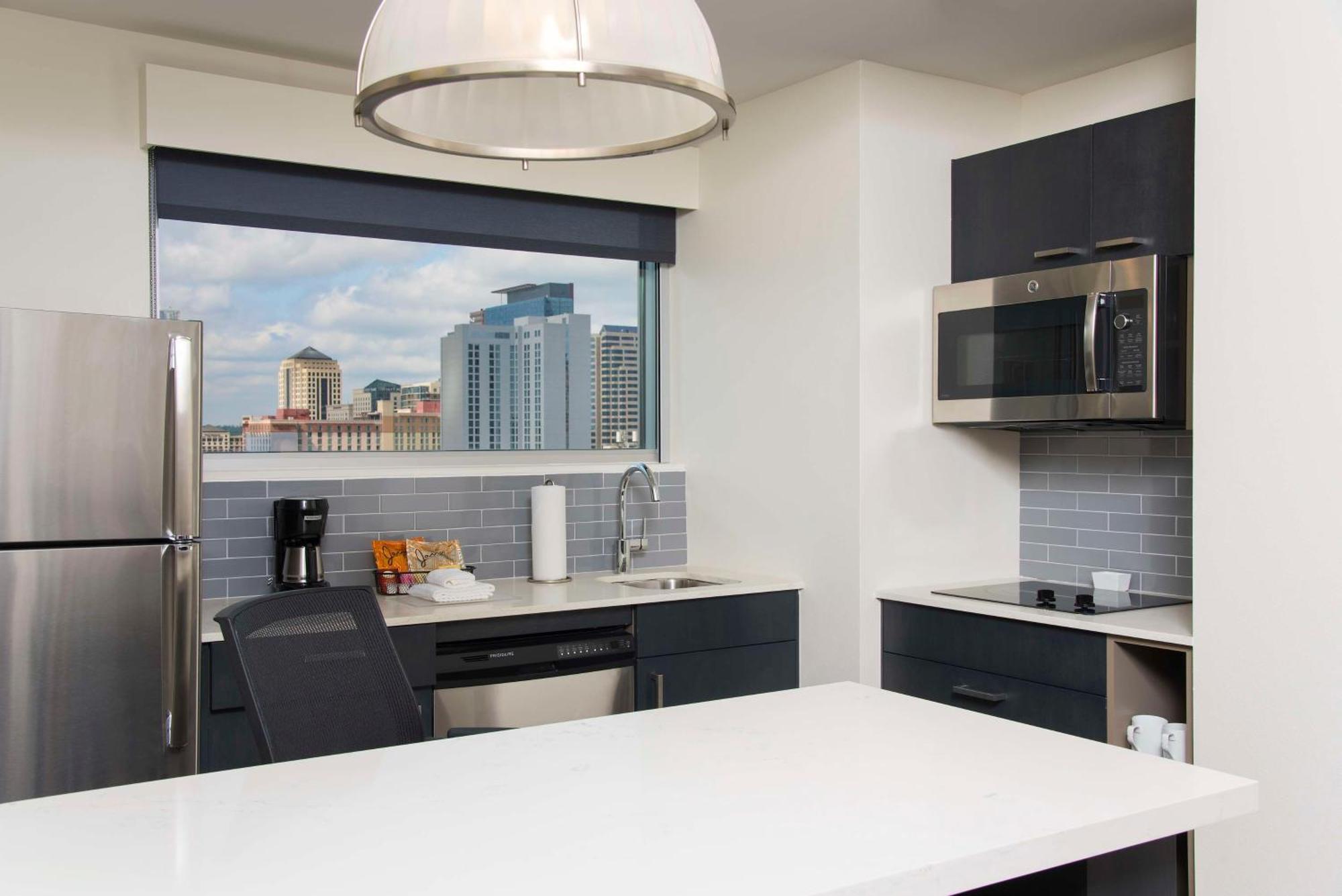 Hotel Hyatt House Austin/downtown 4*