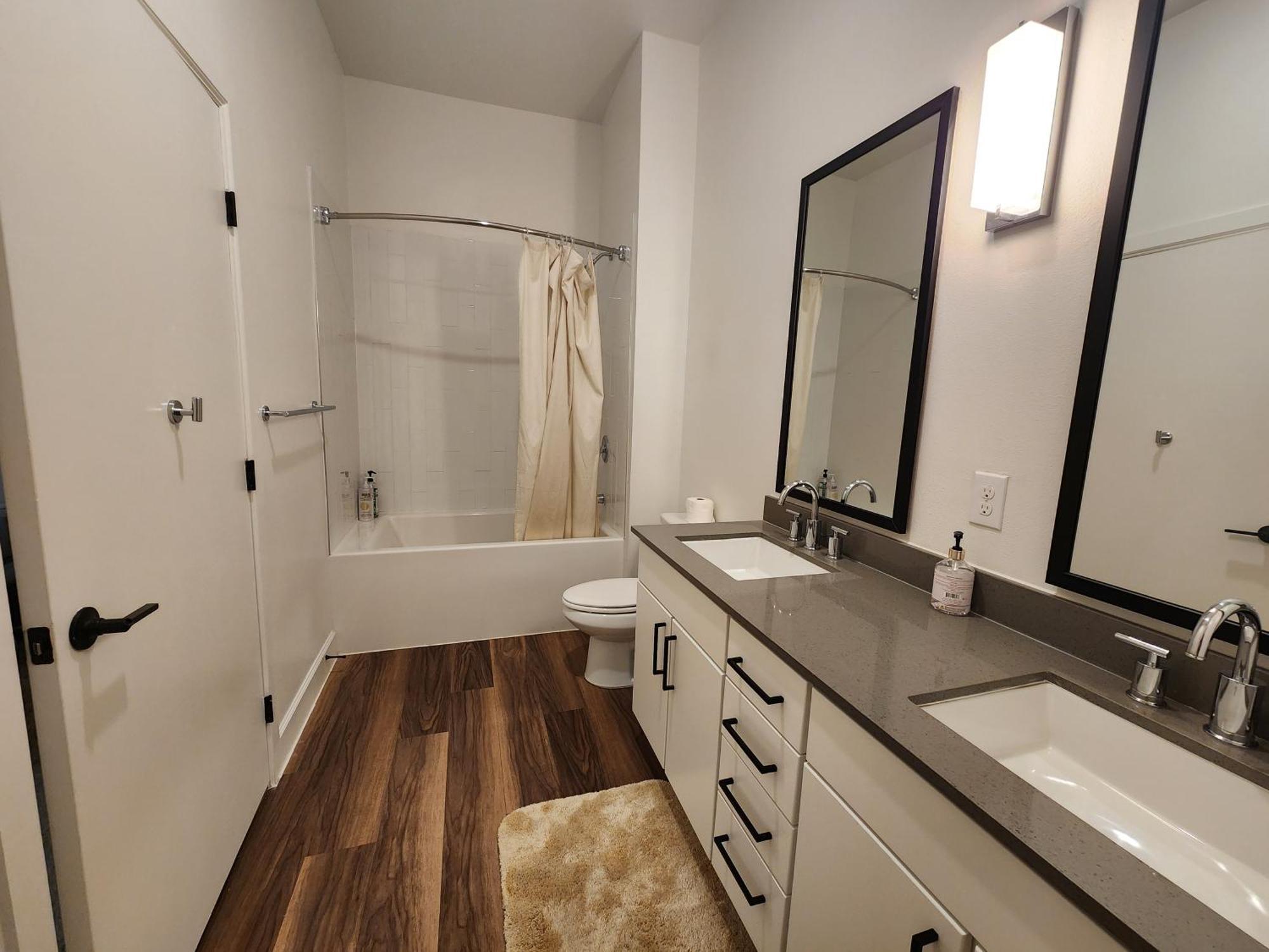 Chateau At - 10 Min Walk To Center Dt