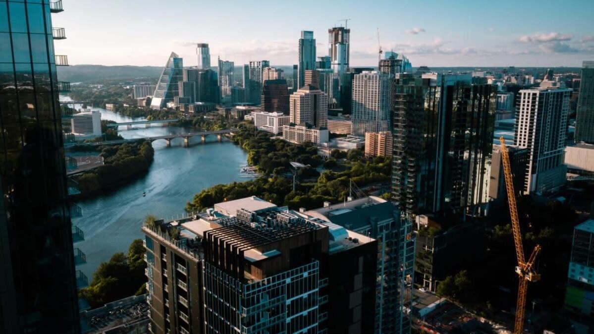 Limits Rooftop Pool By Barcle Group Holiday home Austin
