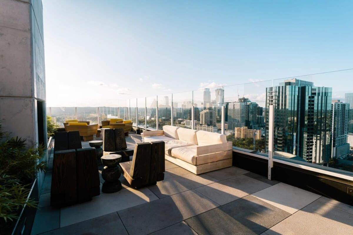 Limits Rooftop Pool By Barcle Group Holiday home *