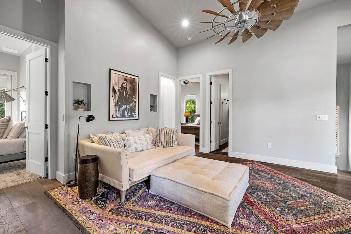 Holiday home Luxury Compound In South Lamar