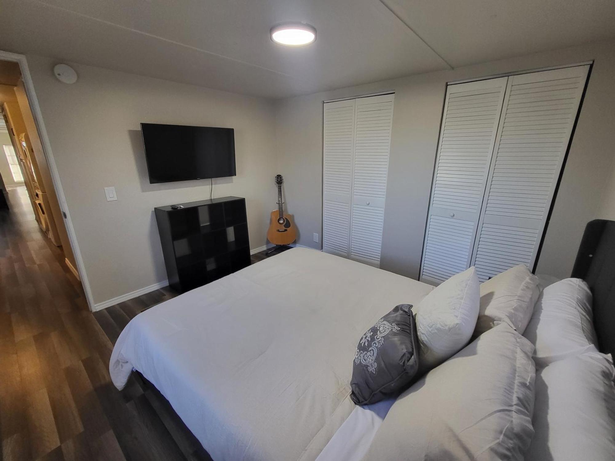Haven Near Cota Tesla Airport *