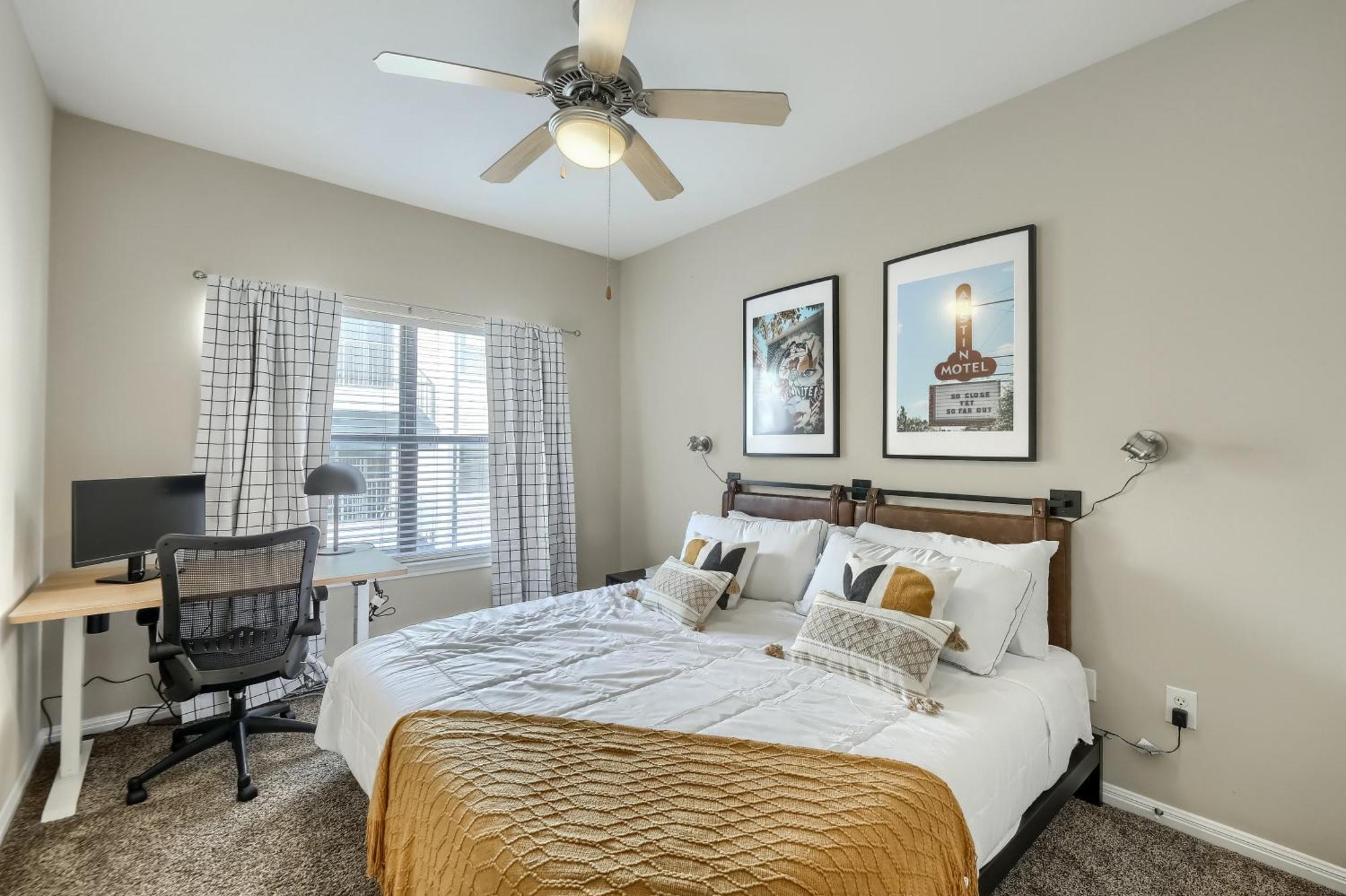 4br Townhome + Walk To West Campus