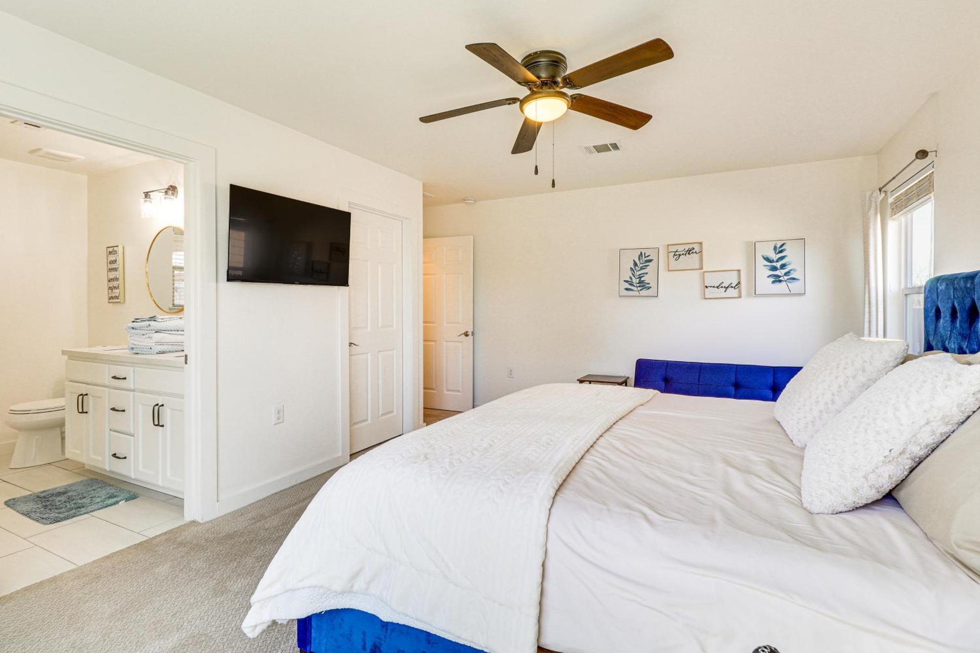 Holiday home Centrally Located With Private Patio! Austin