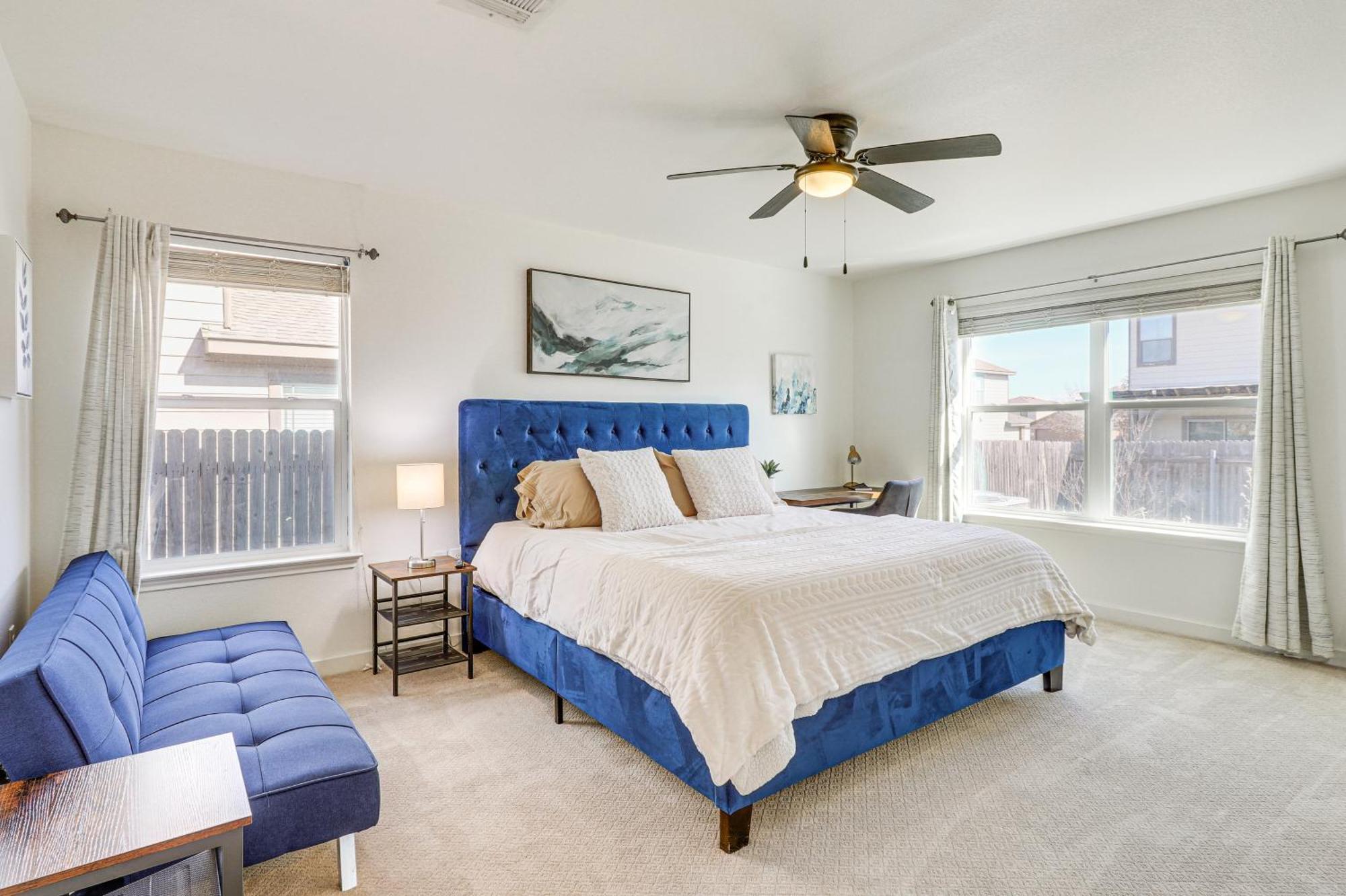 Holiday home Centrally Located With Private Patio! Austin