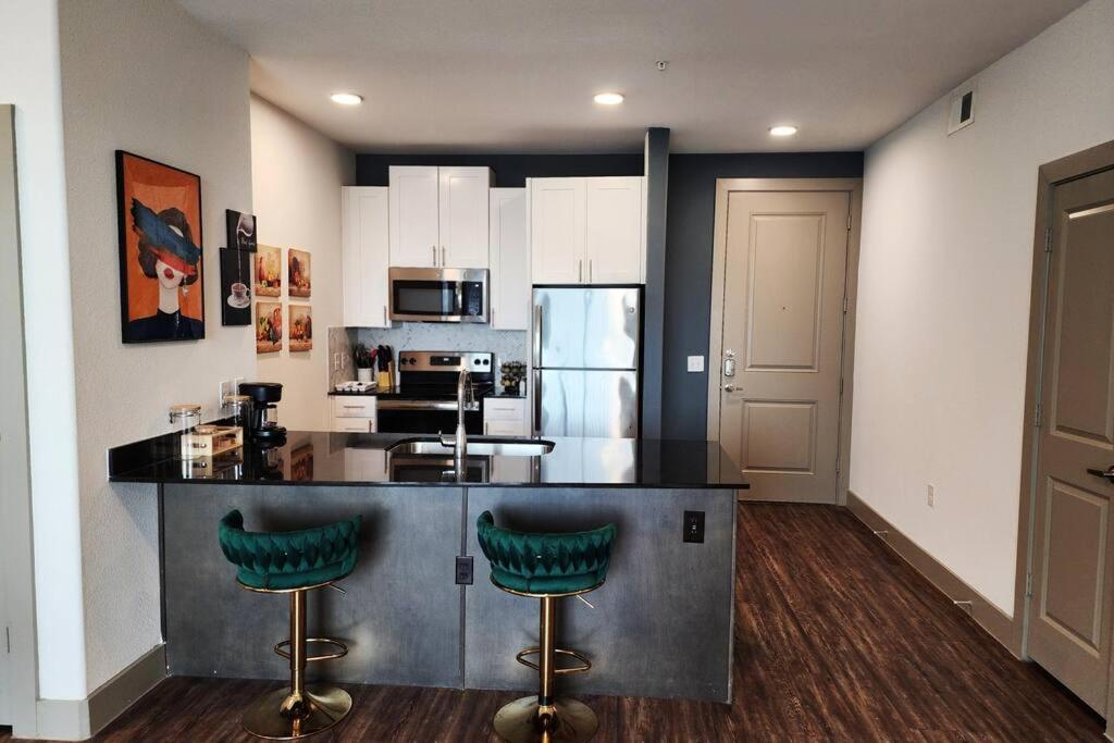 Apartment Chateau At Robertson Hill
