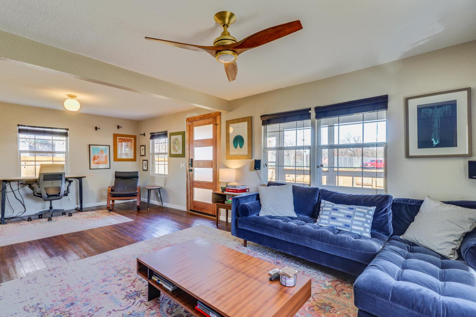 Beautiful With Patio, 2 Mi To Downtown! * Austin