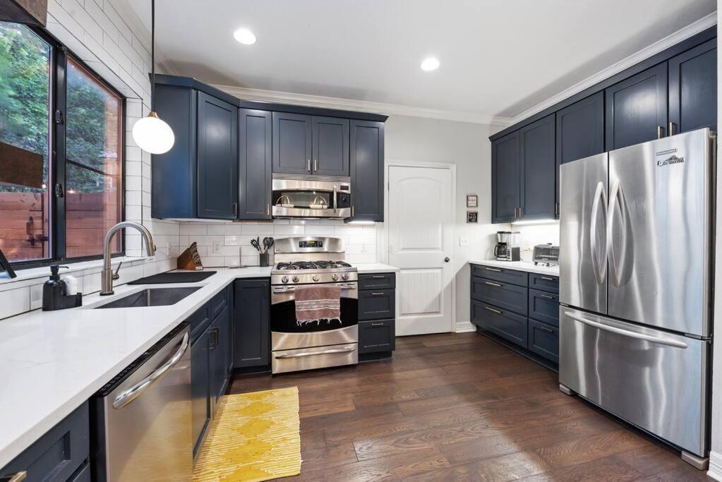 2 Homes-16 Guests-pool-arcade-large Backyard-grill *