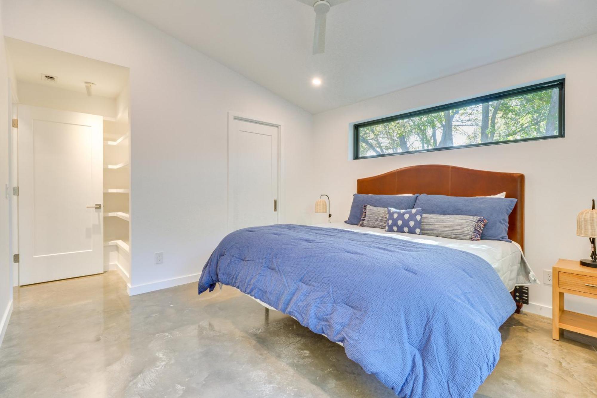 Dog-friendly Guest 3 Mi To Downtown