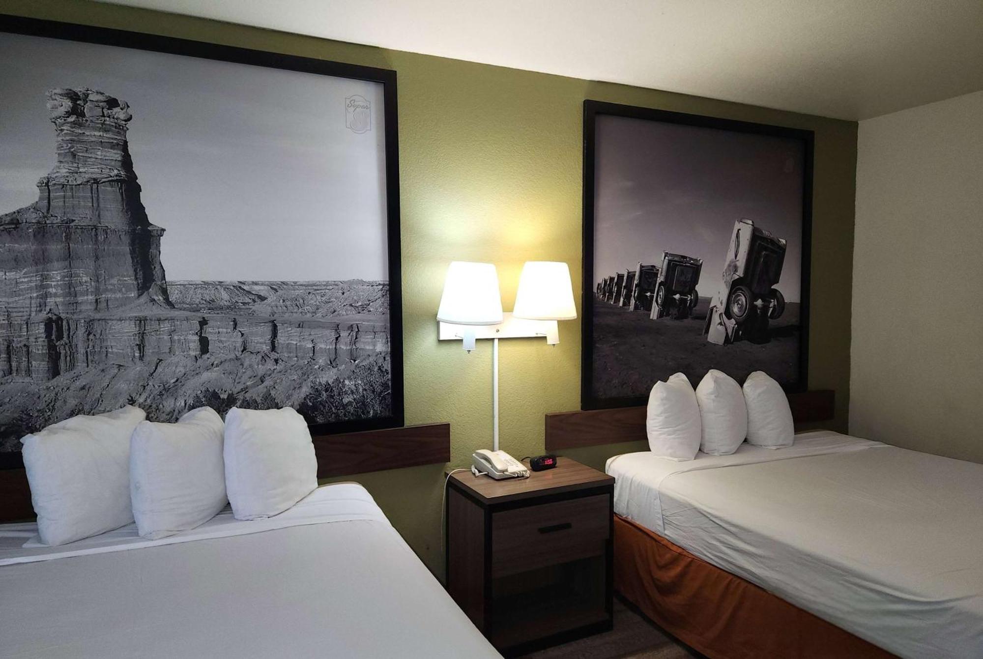 Super 8 By Wyndham North/university Area 2*