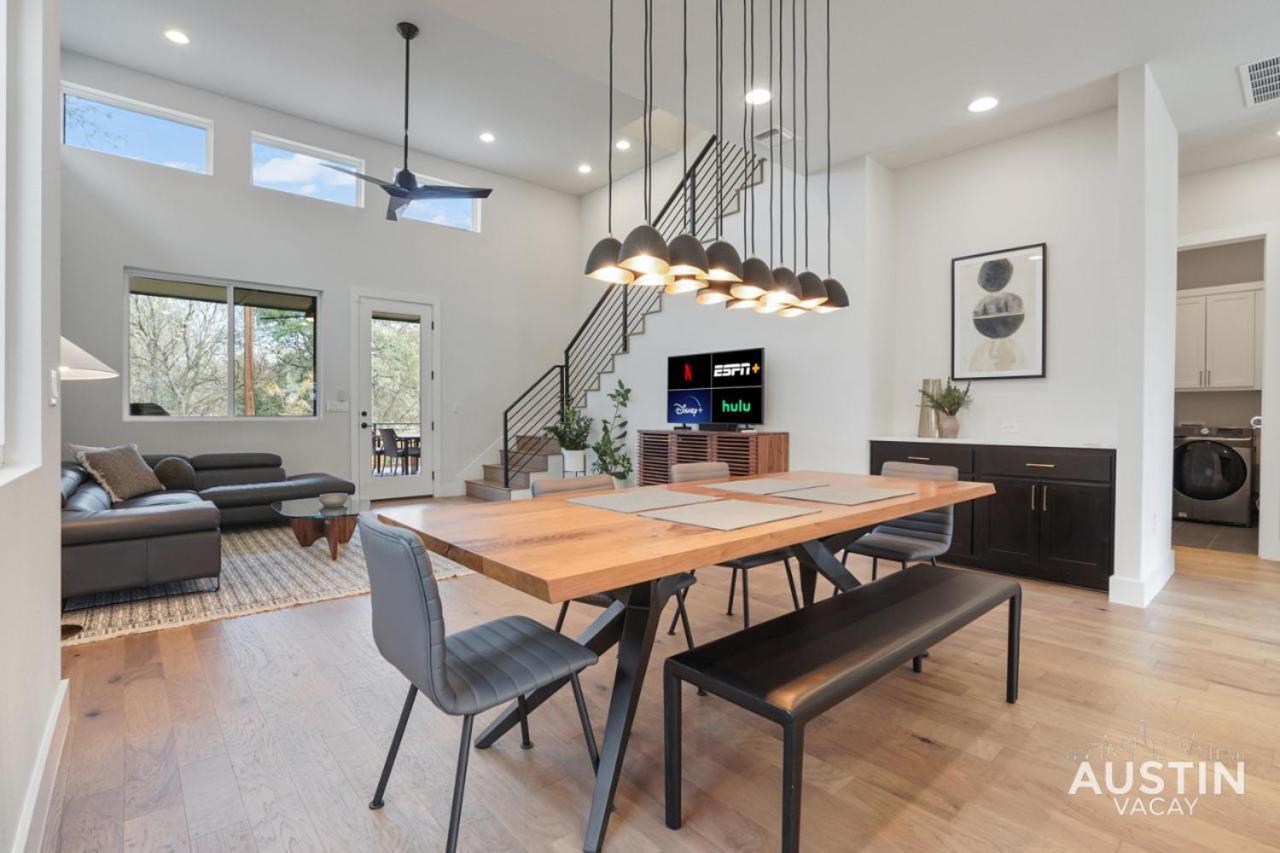 Luxurious Modernism With Private Hot Tub And Garage *