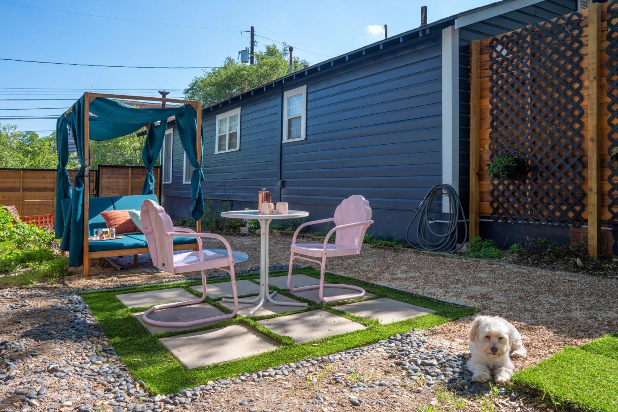 Apartment Artsy, Private Gem Near Iconic South Congress Austin