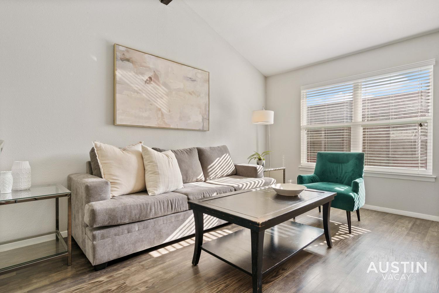 Walk To Barton Springs Spacious Backyard Apartment Austin