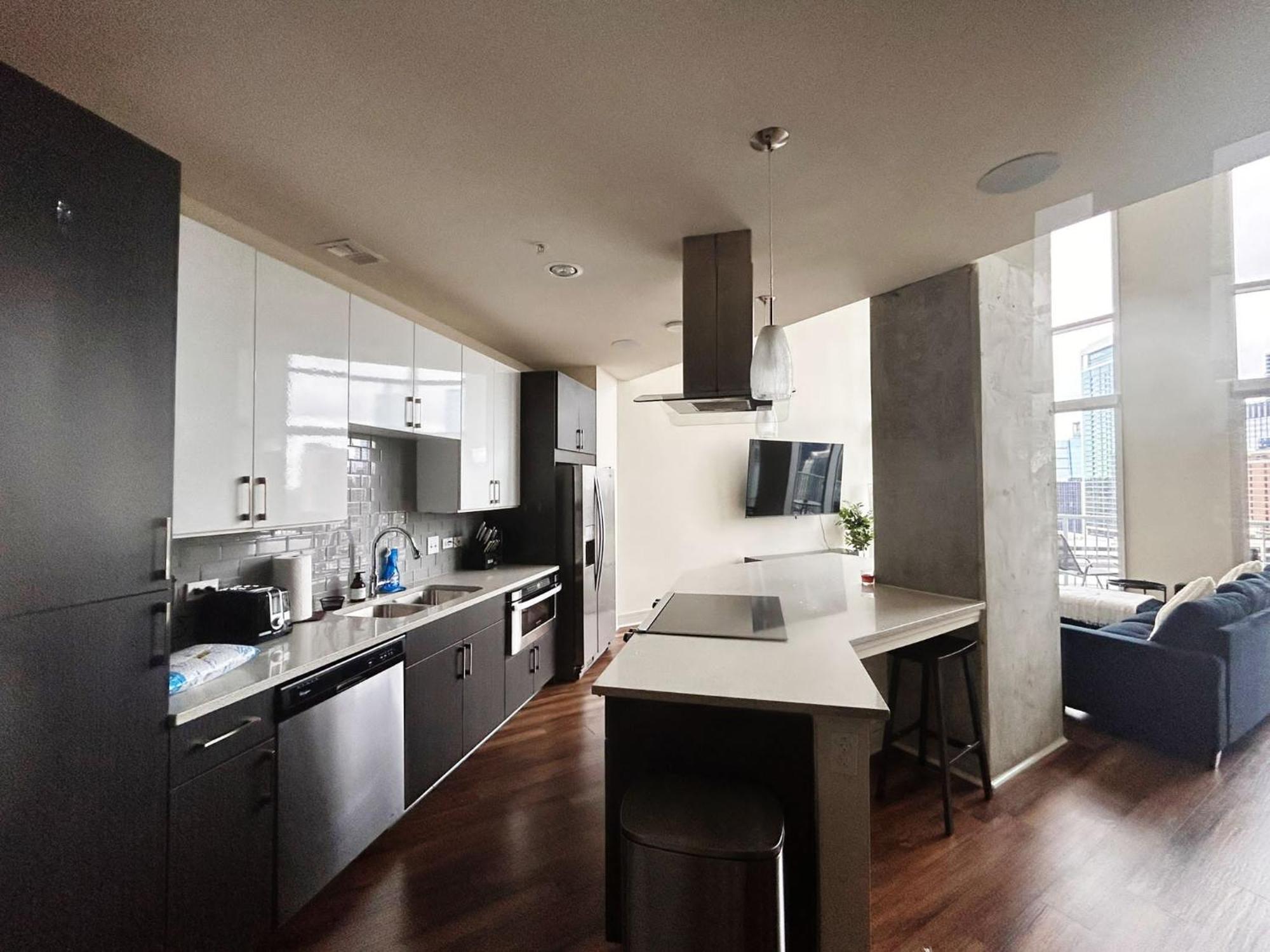 Seize The Extraordinary Elevate Your Lifestyle In Downtown Austin's Pinnacle Penthouse Paradise Apartment *