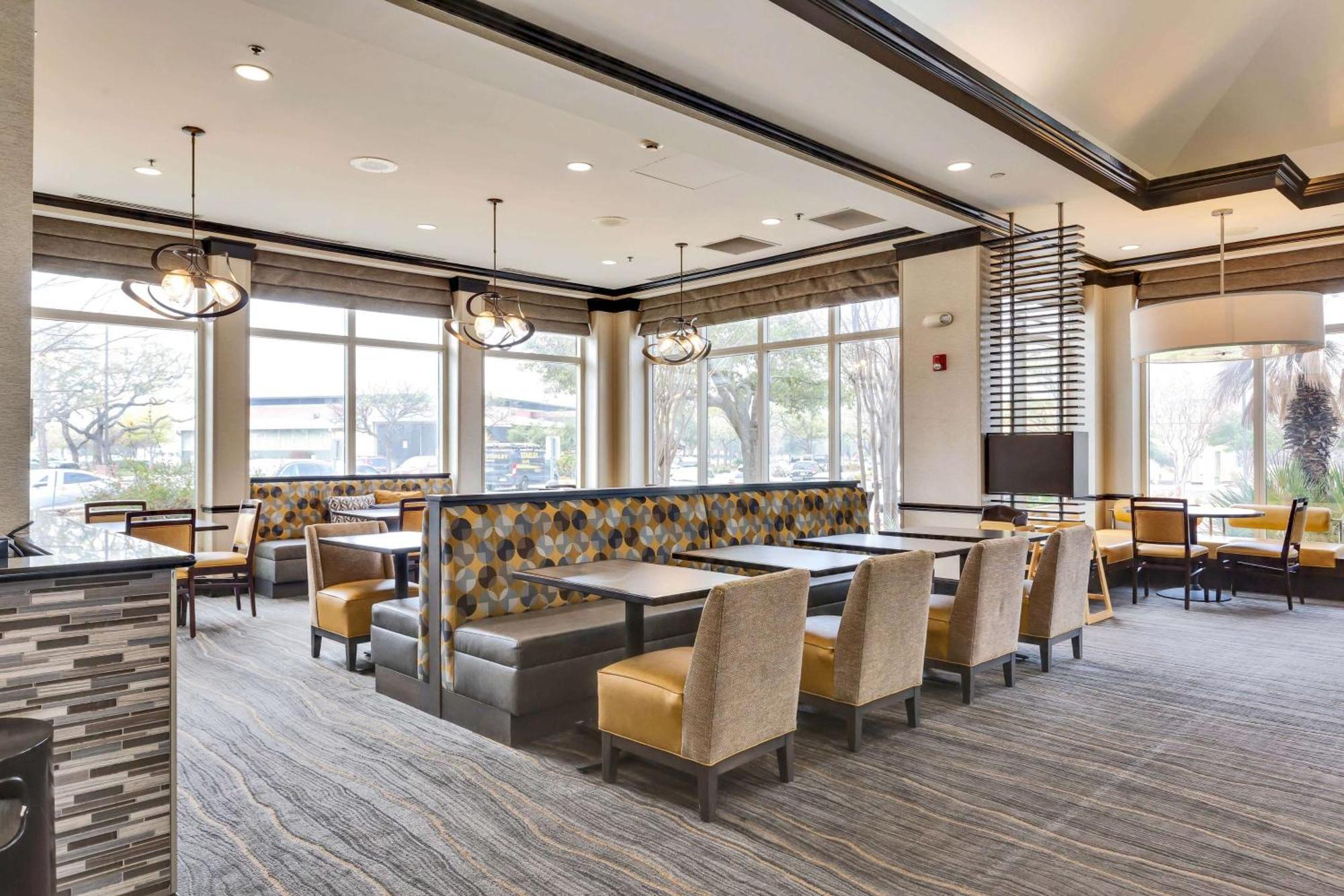Hilton Garden Northwest/arboretum Austin