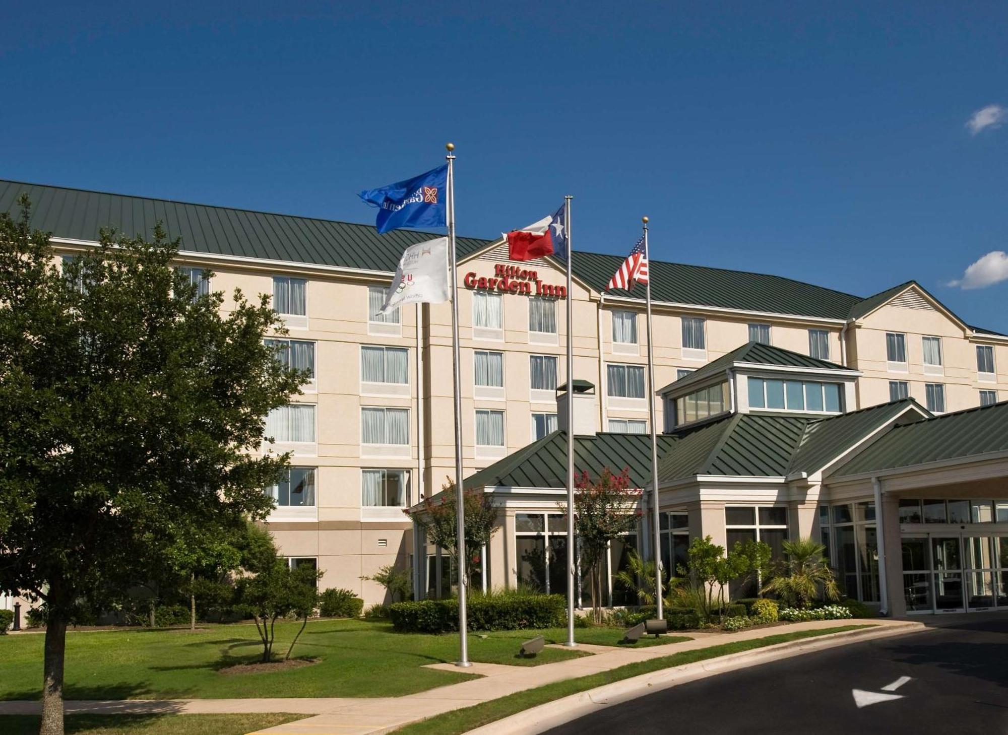 Hilton Garden Northwest/arboretum