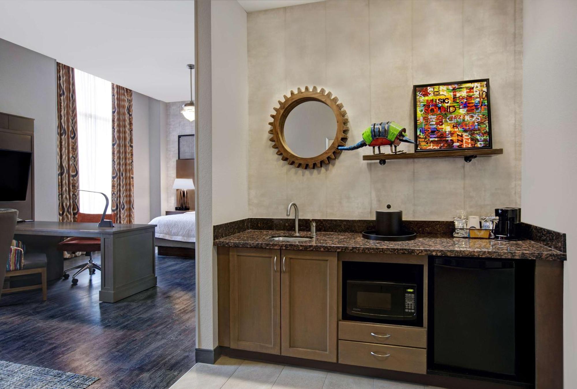 Hotel Hampton And Capitol Austin