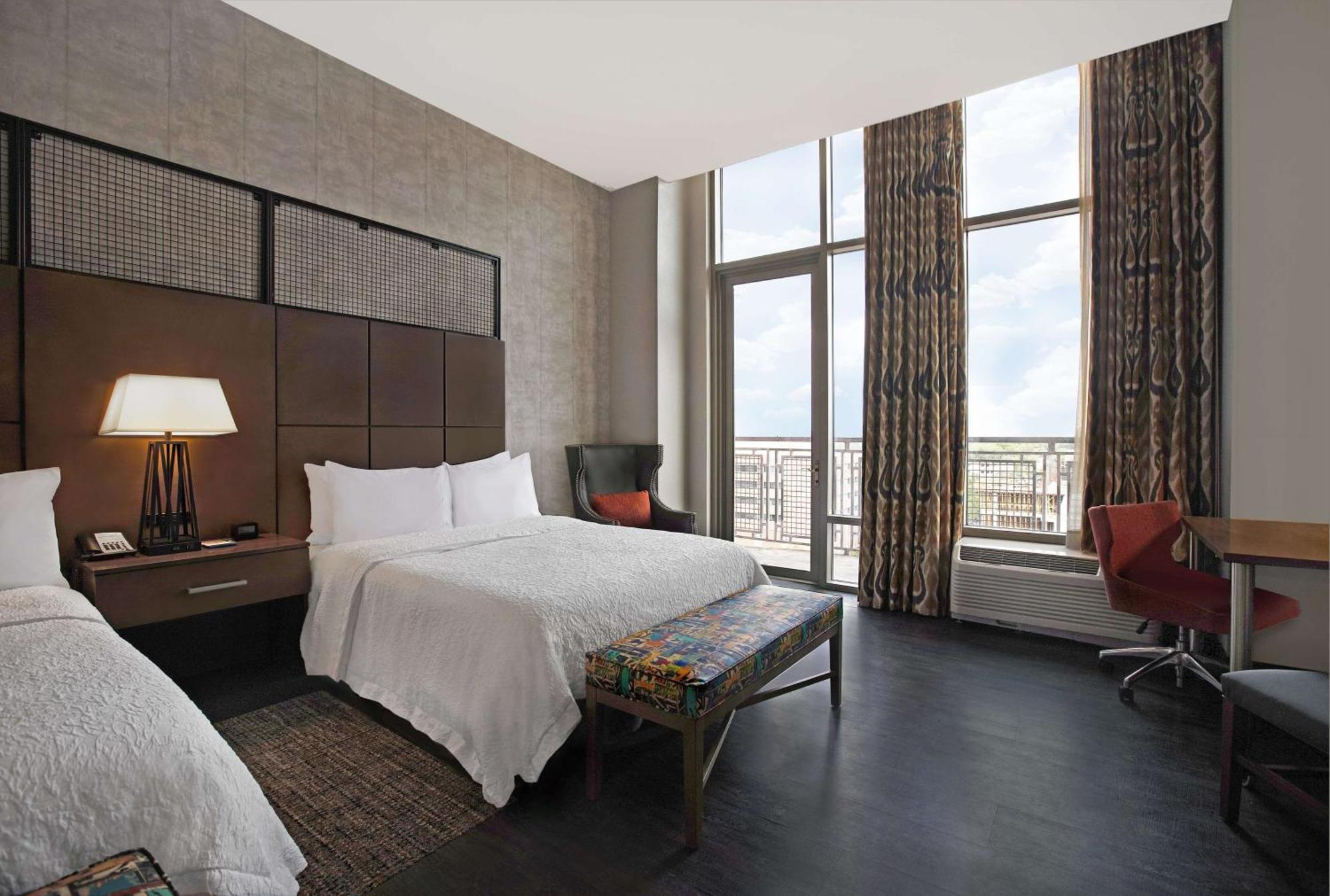 Hampton And Capitol Hotel Austin