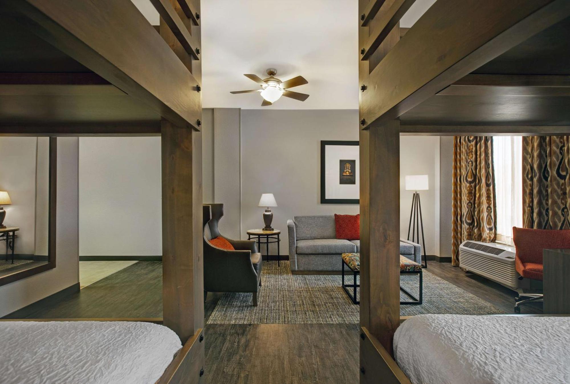 Hotel Hampton And Capitol Austin