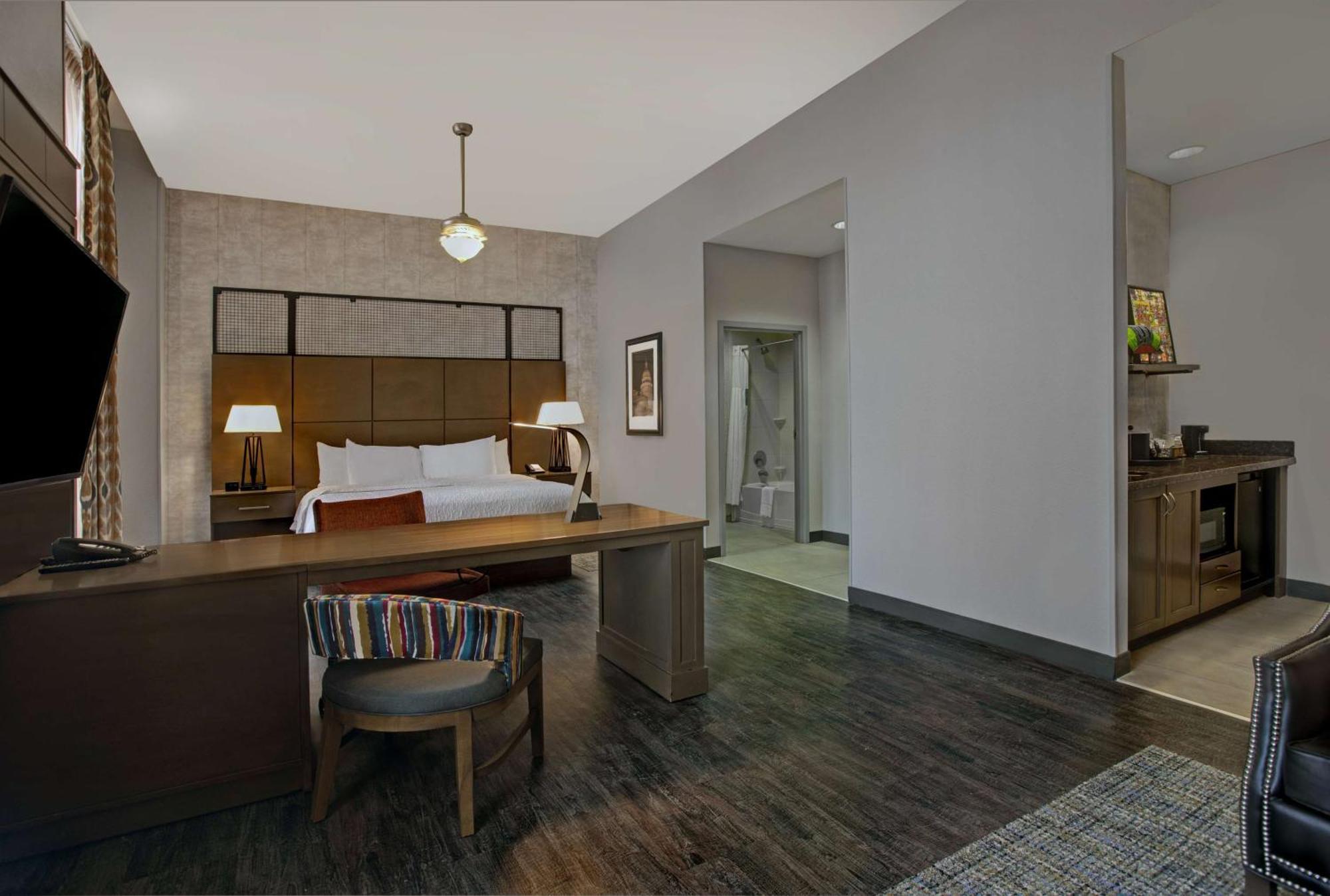 Hotel Hampton And Capitol 3*