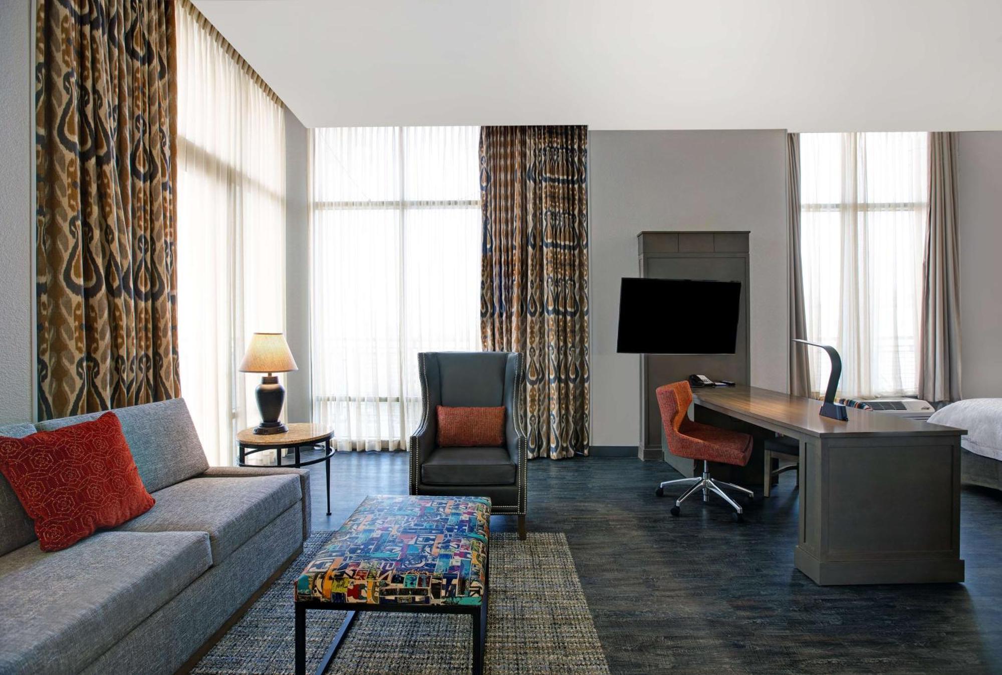 Hampton And Capitol Hotel Austin