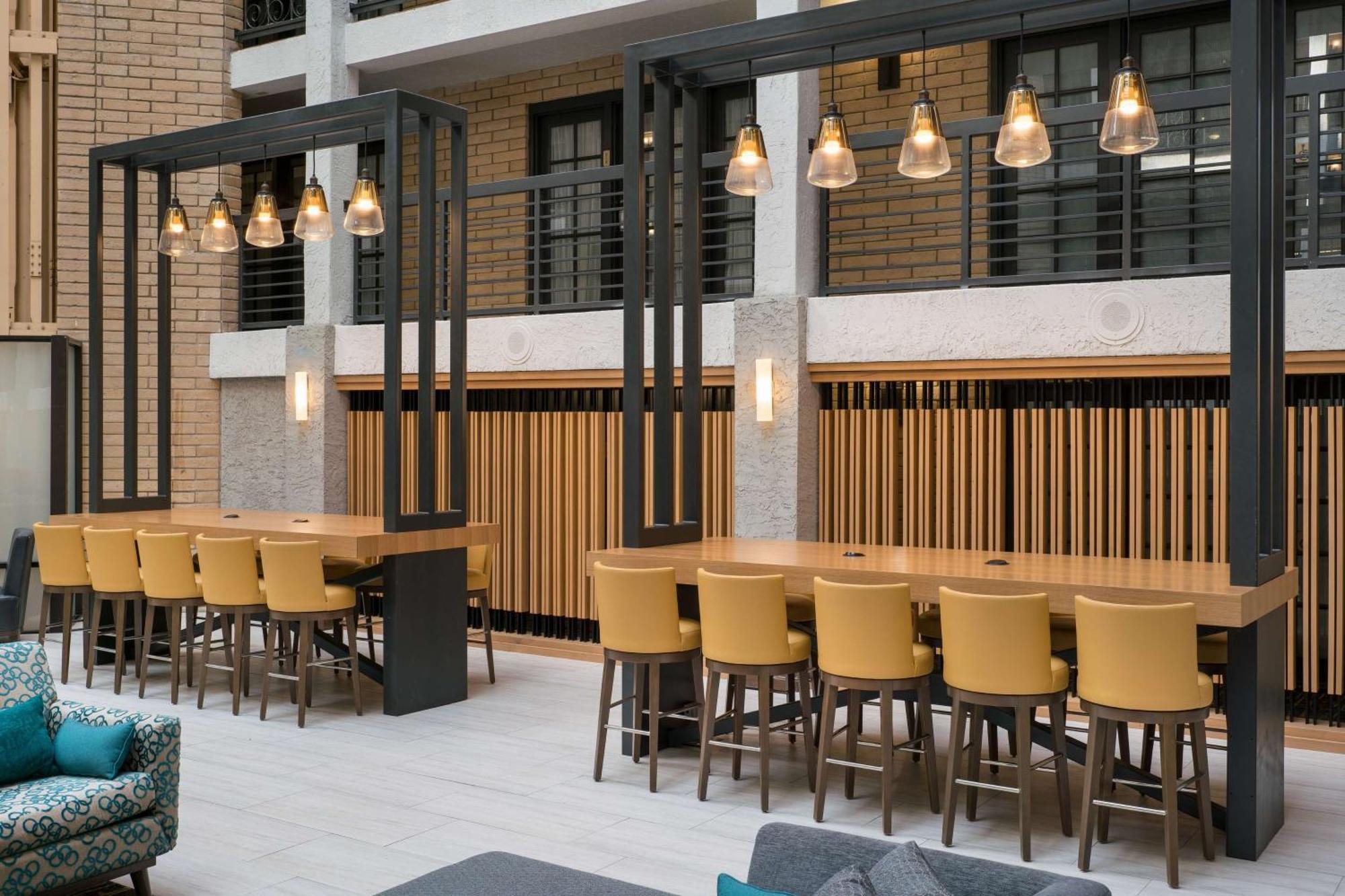 Embassy By Hilton Austin
