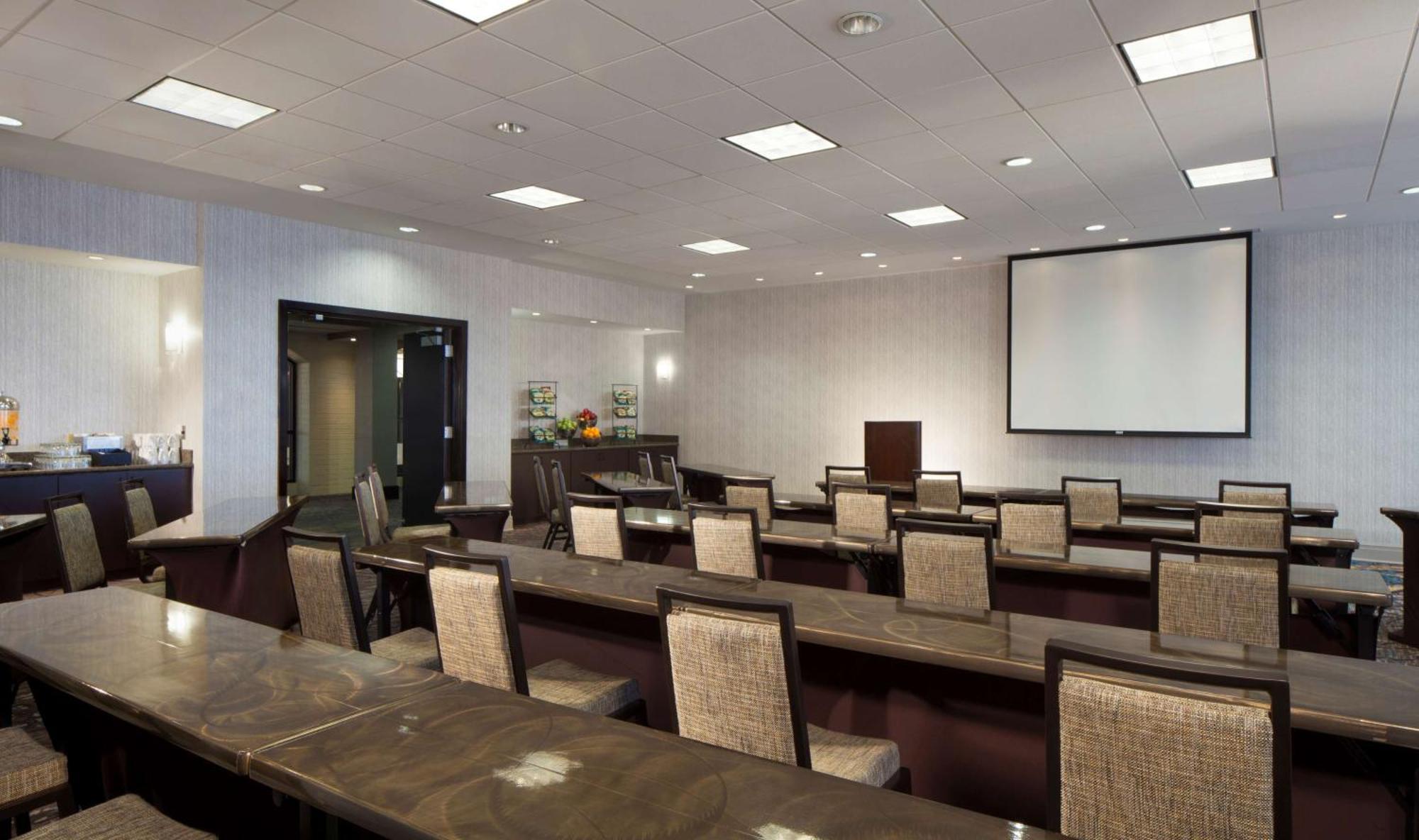 Hotel Hilton Garden Downtown-convention Center 3*