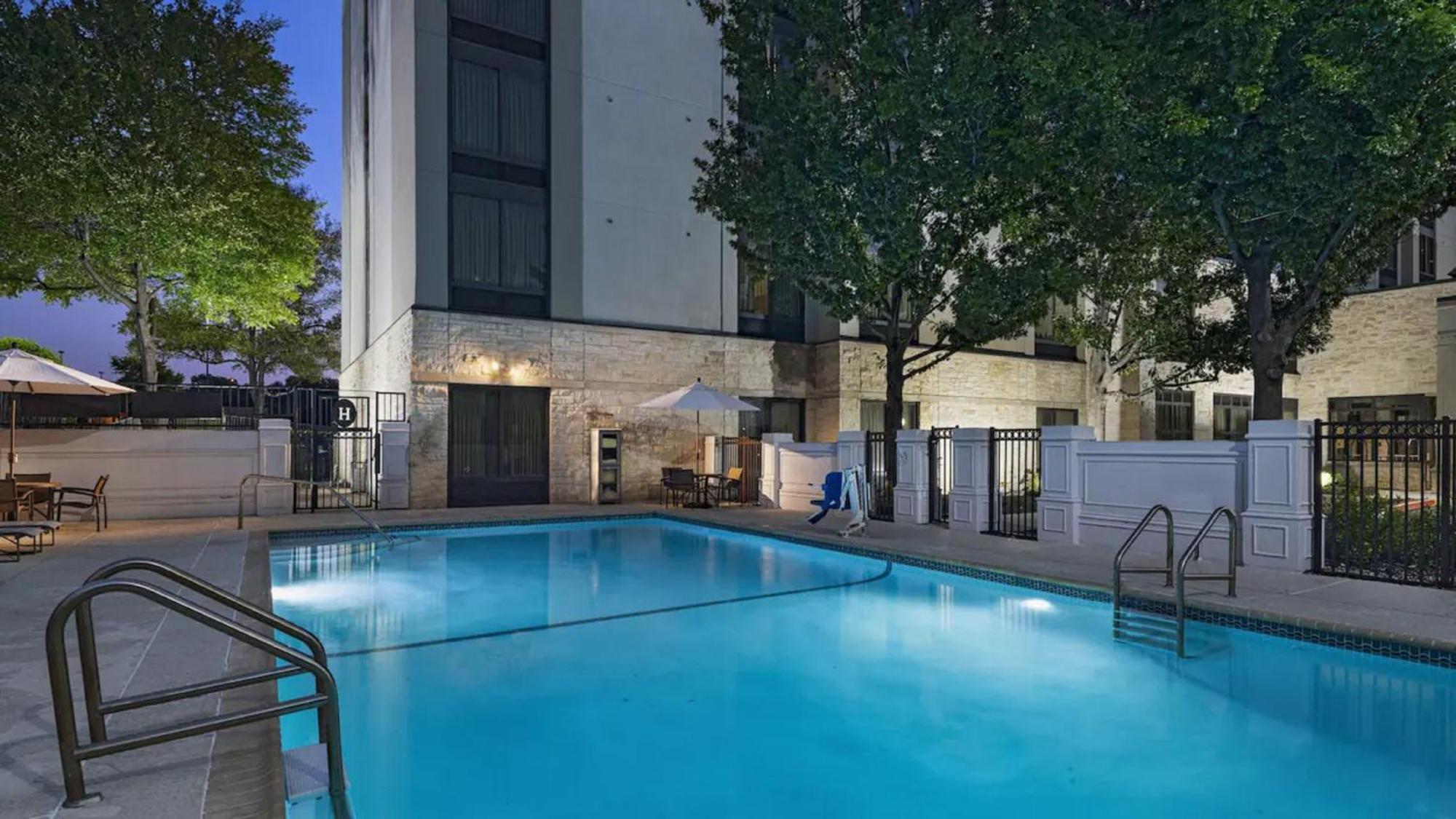 Hotel Hyatt Place Arboretum 3*