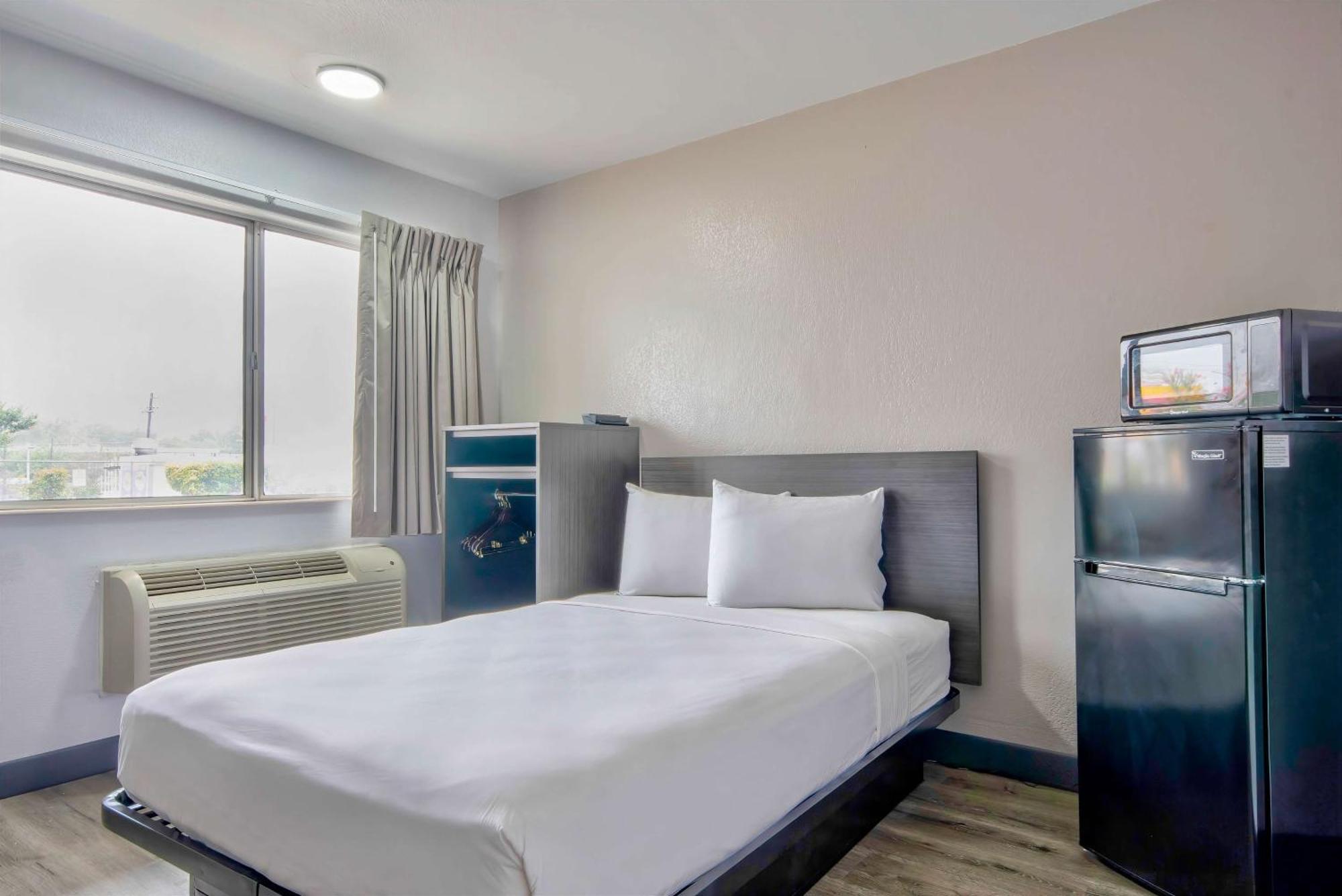 6-austin, Tx - North Hotel