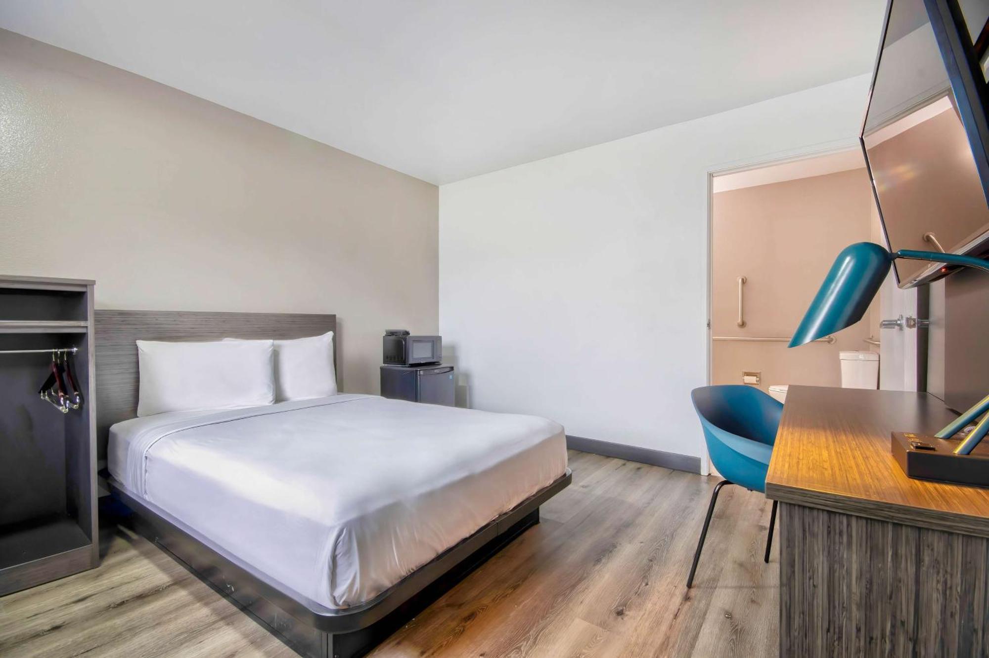 6-austin, Tx - North Austin