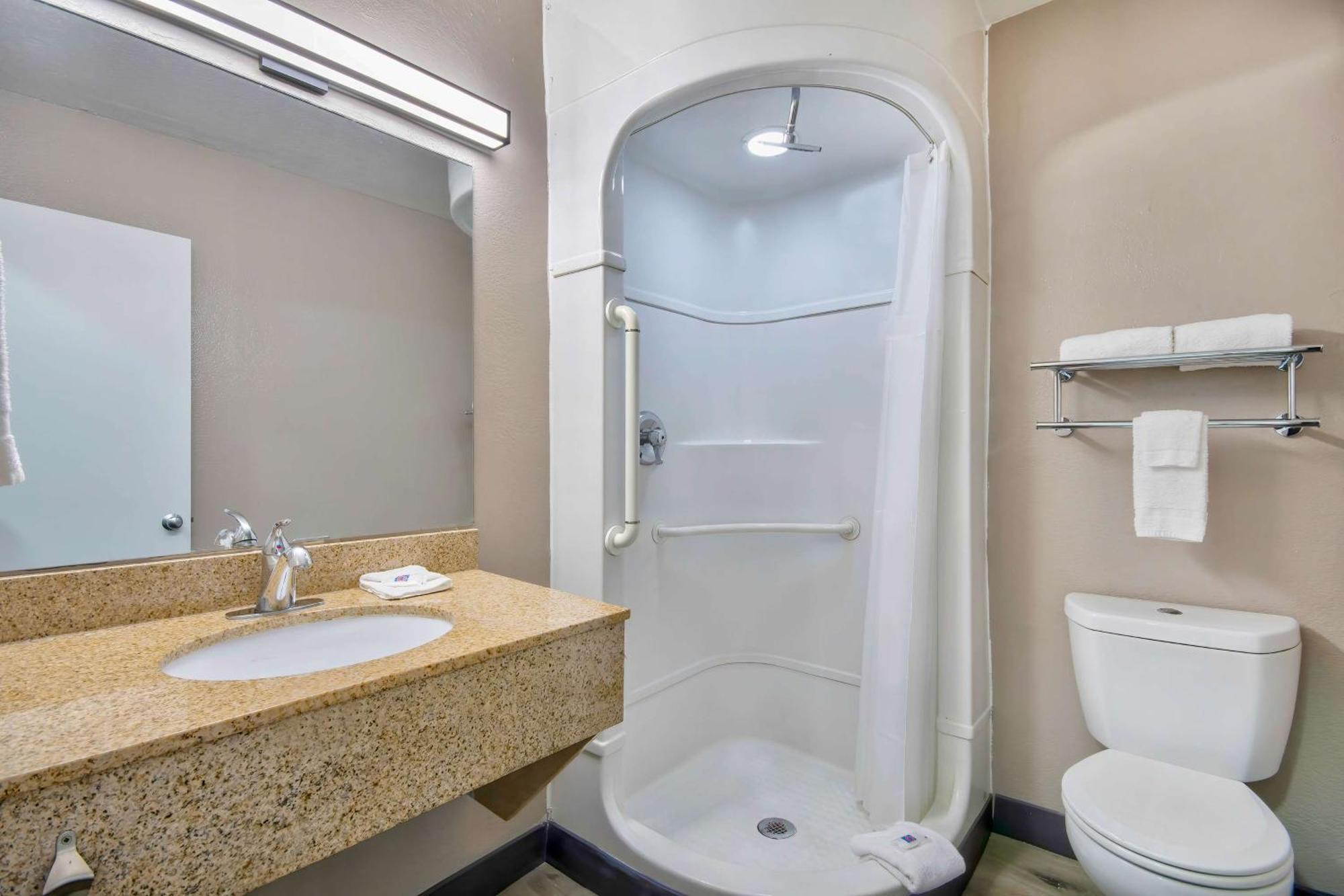 Hotel 6-austin, Tx - North Austin