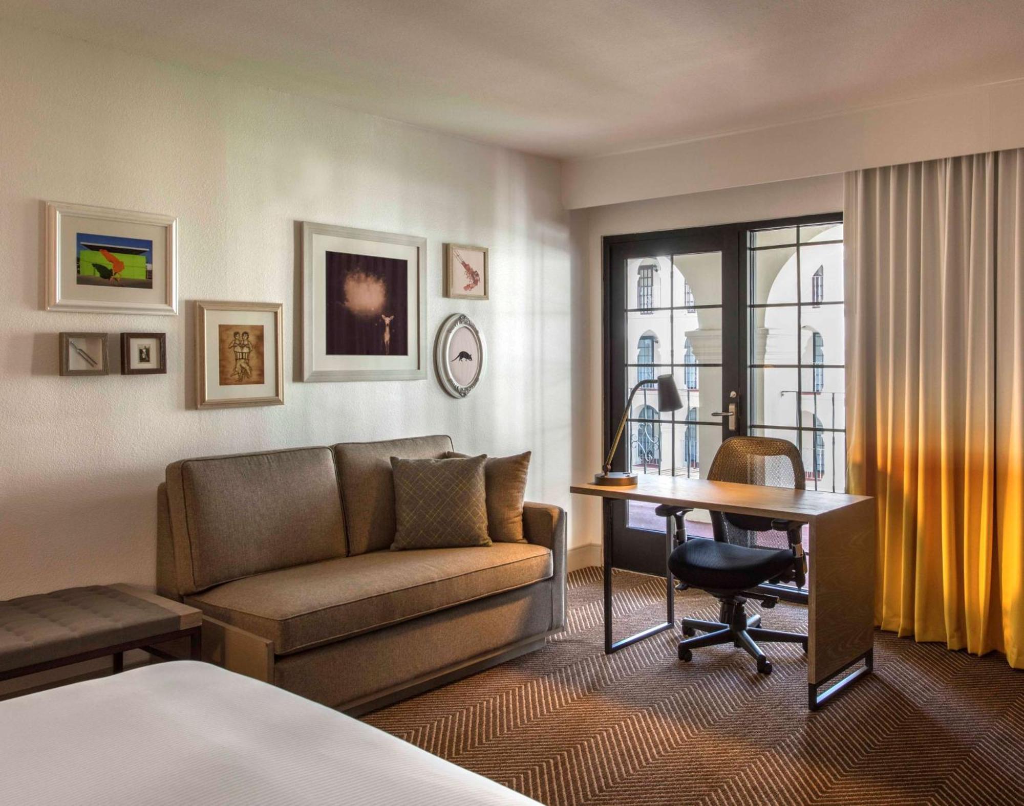Hotel Doubletree By Hilton