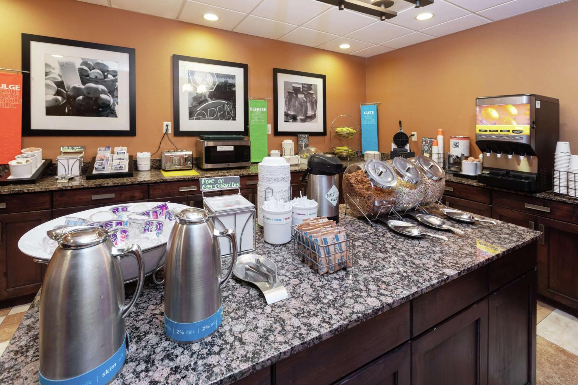 Hampton & Suites-austin Airport 3* Austin