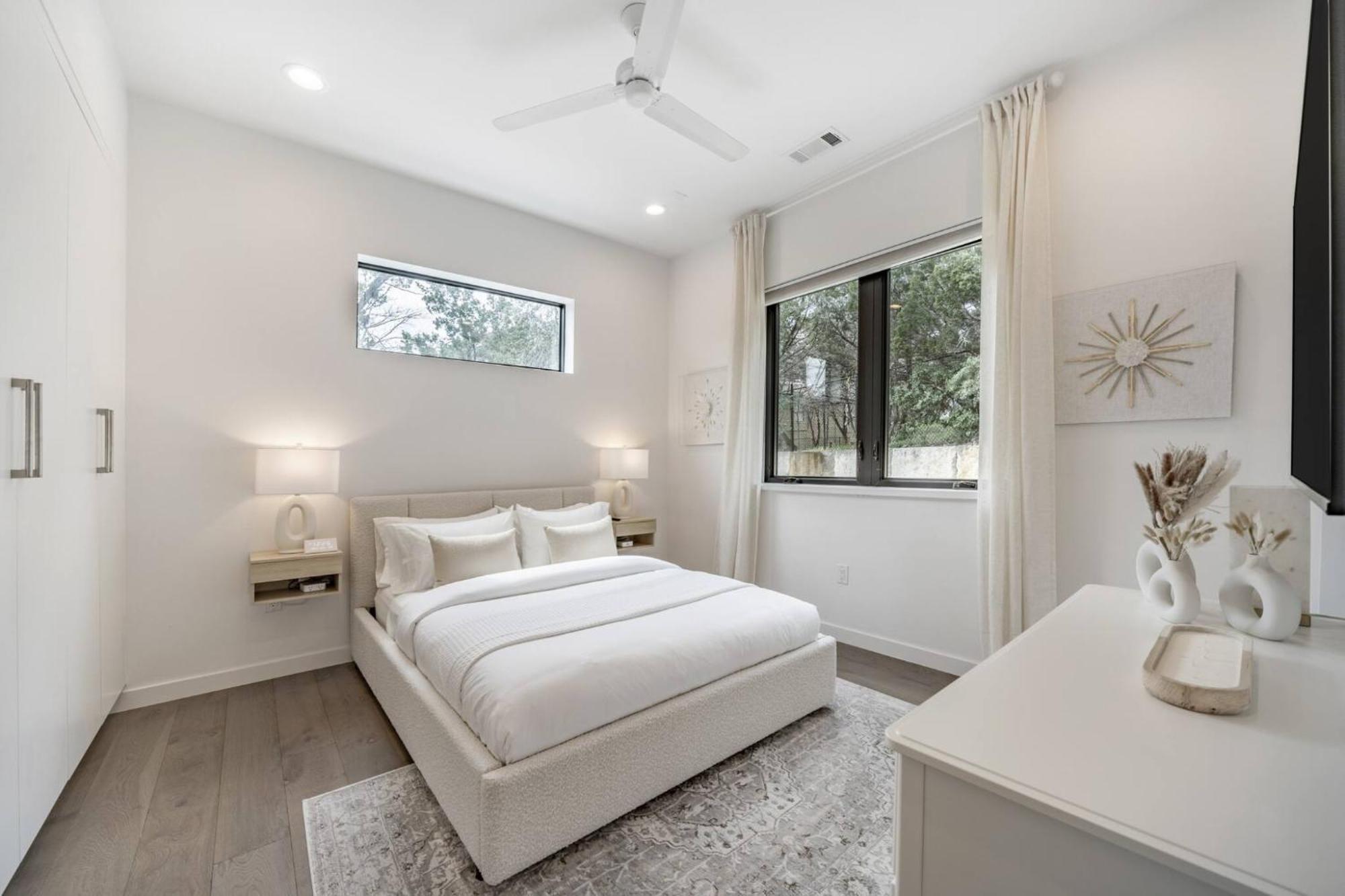 Lakeview Retreat: Terrace Bbq Holiday home