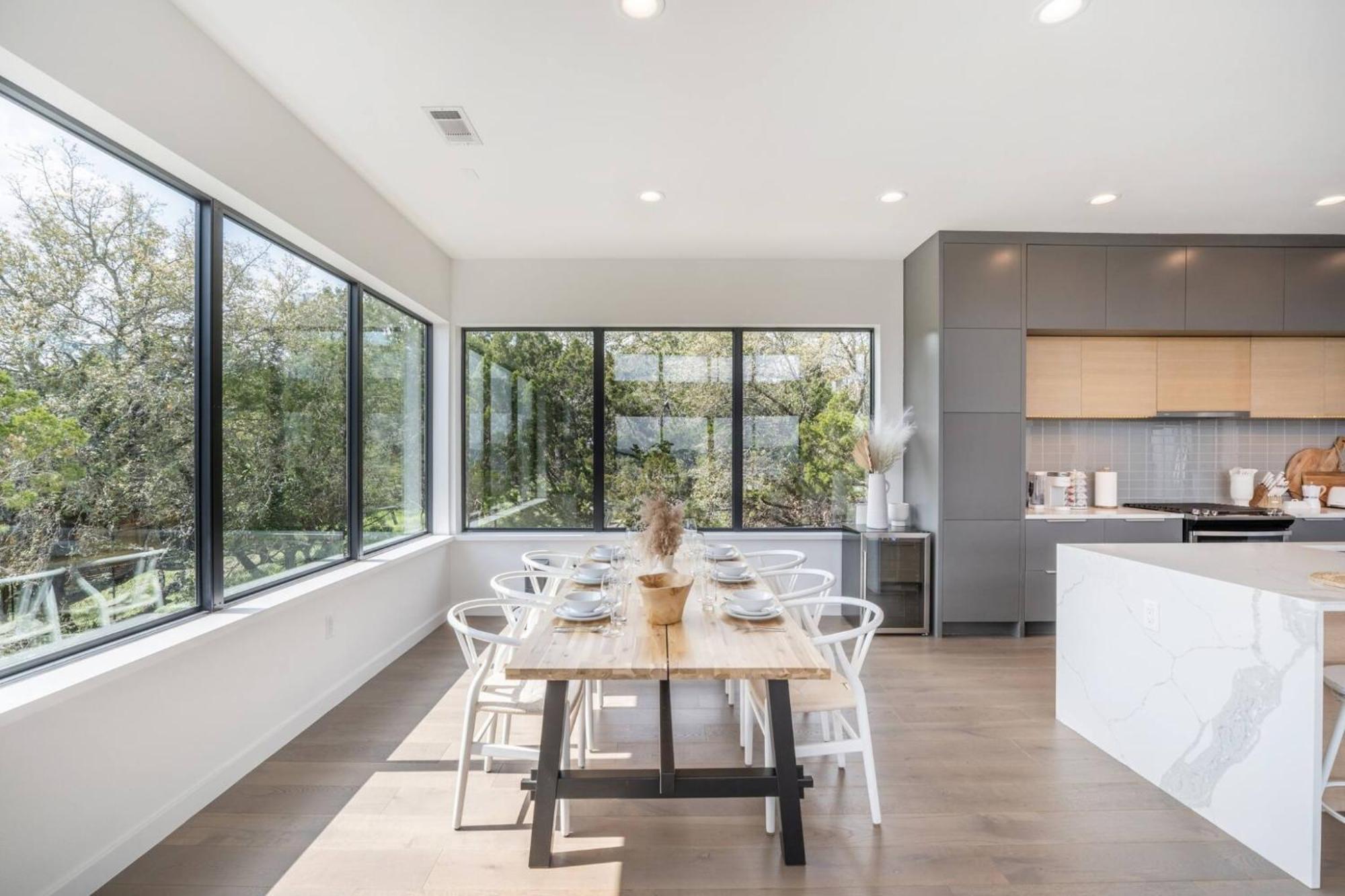 Lakeview Retreat: Terrace Bbq * Austin