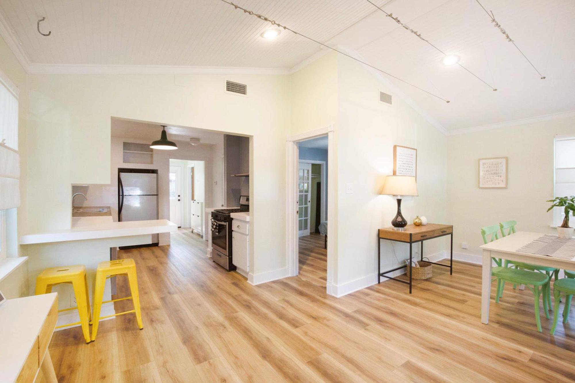 Relax By The Pool, Gather In Yard, Walk To 6Th St & Dtwn'S Top Eateries Holiday home Austin